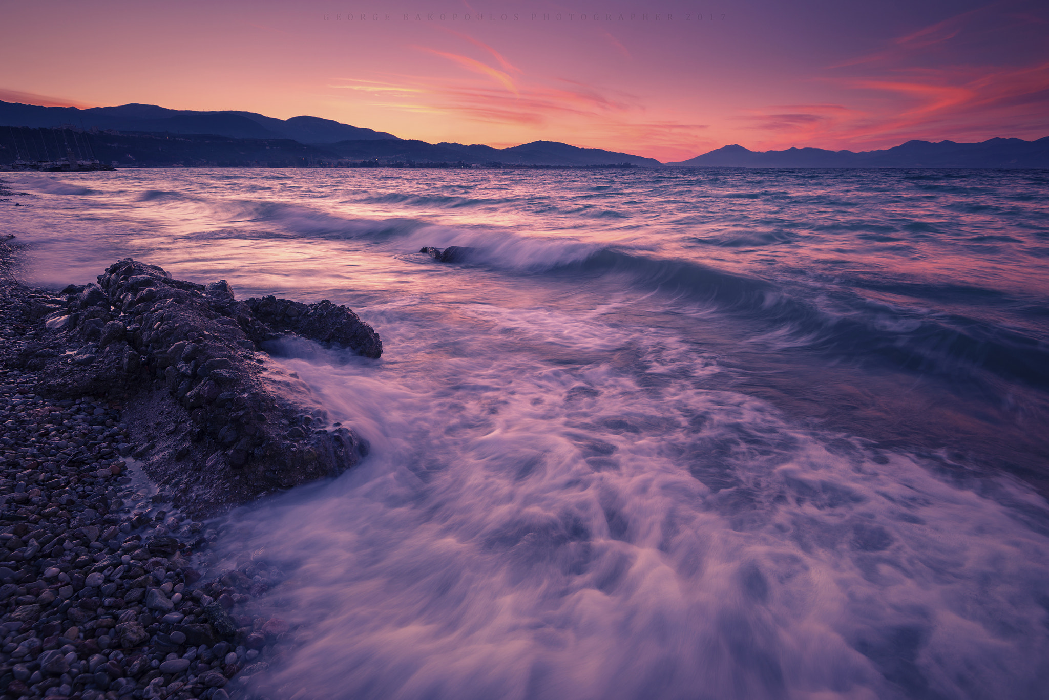 Nikon AF-S Nikkor 16-35mm F4G ED VR sample photo. Wave motion photography