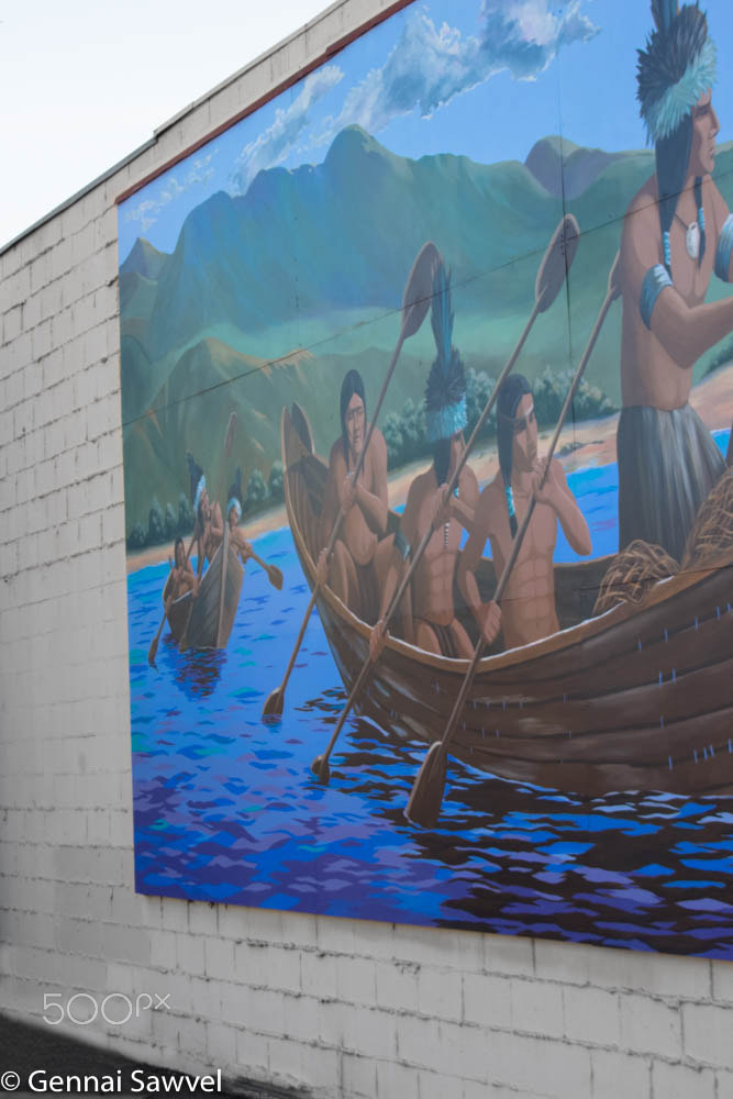 Canon EOS 600D (Rebel EOS T3i / EOS Kiss X5) + Sigma 28-80mm f/3.5-5.6 II Macro sample photo. Native american mural on building wall photography