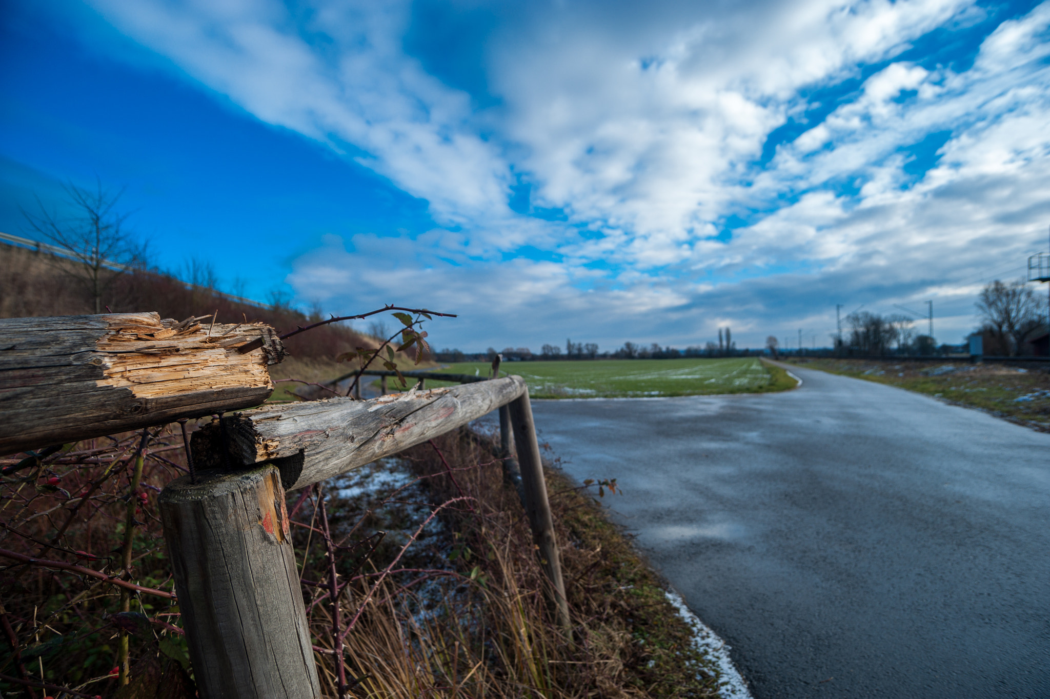 Nikon D700 + Sigma 18-35mm F3.5-4.5 Aspherical sample photo. Sky photography