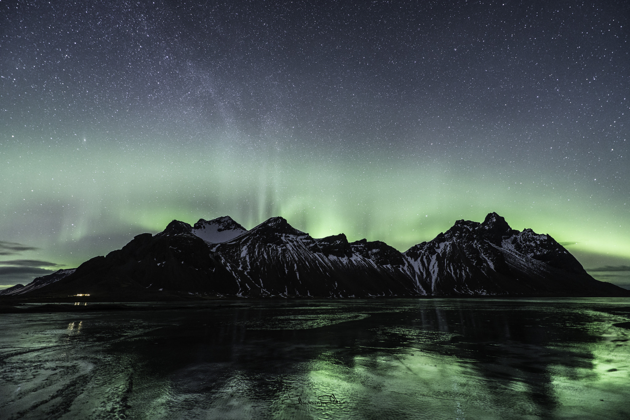Nikon AF-S Nikkor 14-24mm F2.8G ED sample photo. Vestrahorn northern light photography
