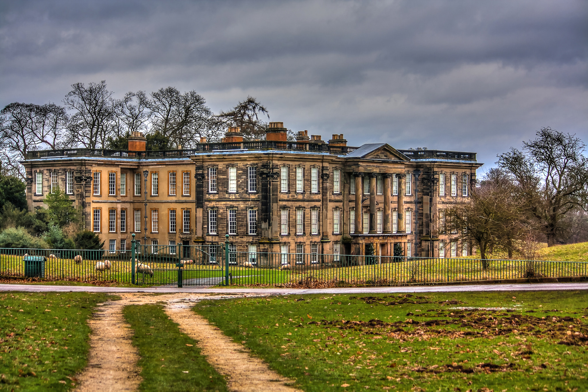 Canon EF-S 55-250mm F4-5.6 IS sample photo. Calke abbey photography
