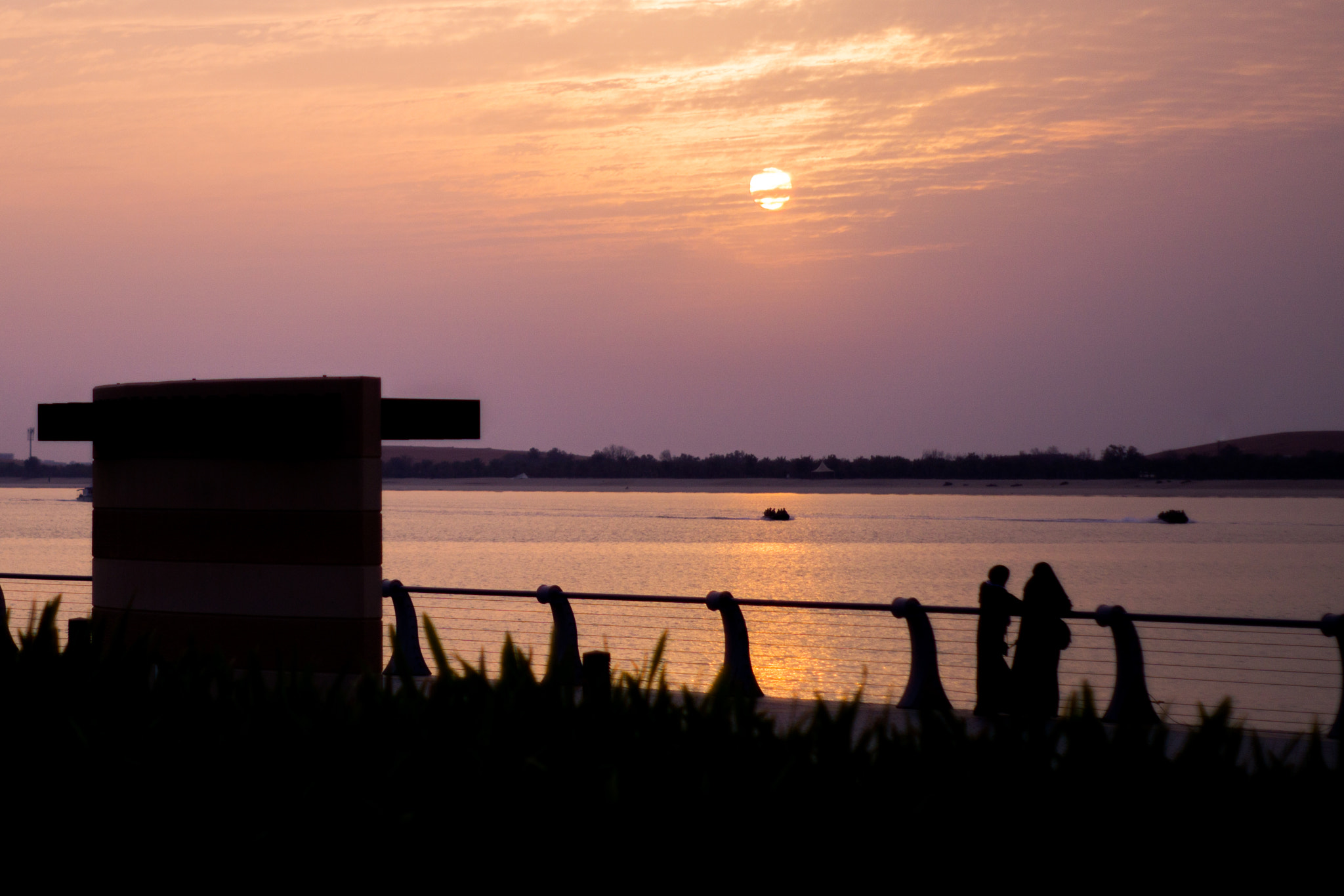 Sony a6000 + Minolta AF 50mm F1.7 sample photo. Watching the sunset photography