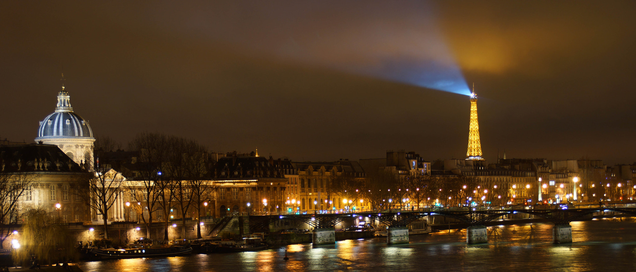 Sony DT 18-200mm F3.5-6.3 sample photo. And paris photography