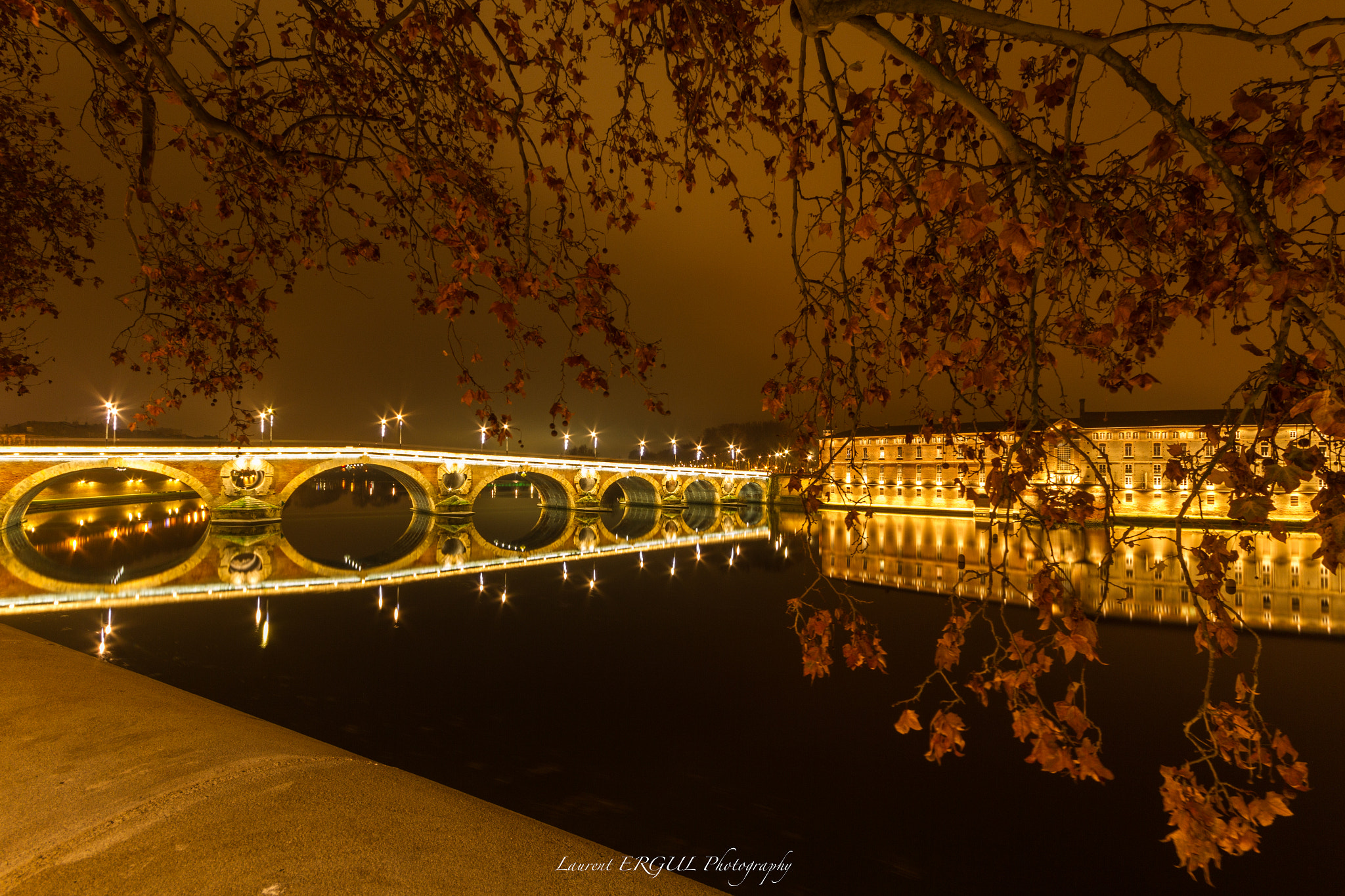 Canon EOS 7D + Sigma 10-20mm F4-5.6 EX DC HSM sample photo. Good night photography