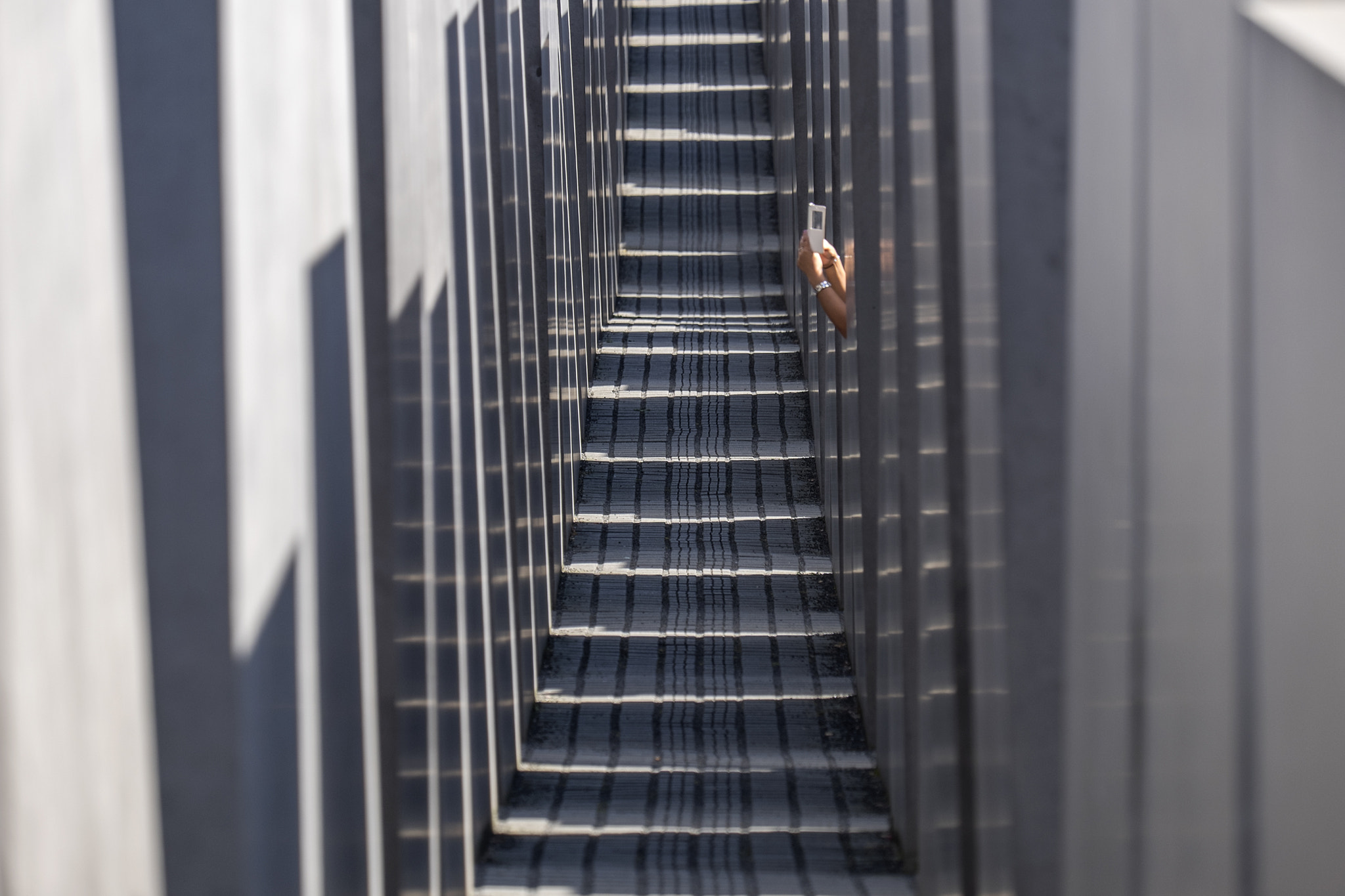 Fujifilm XF 55-200mm F3.5-4.8 R LM OIS sample photo. Berlín monument de l'holocaust photography