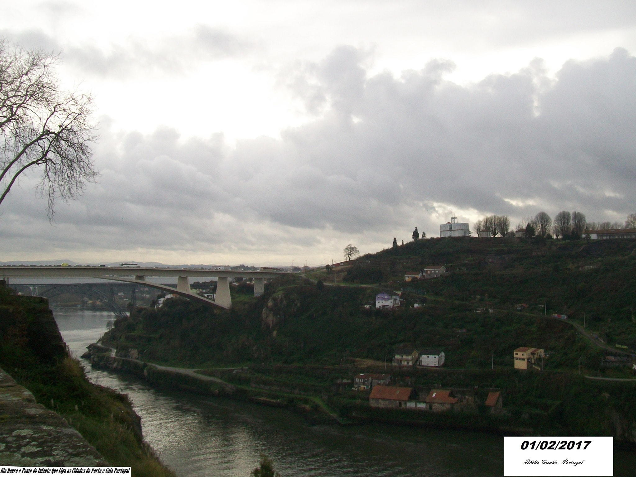 Kodak EasyShare C913 sample photo. Escarpa da serra do pilar ponte do infante photography