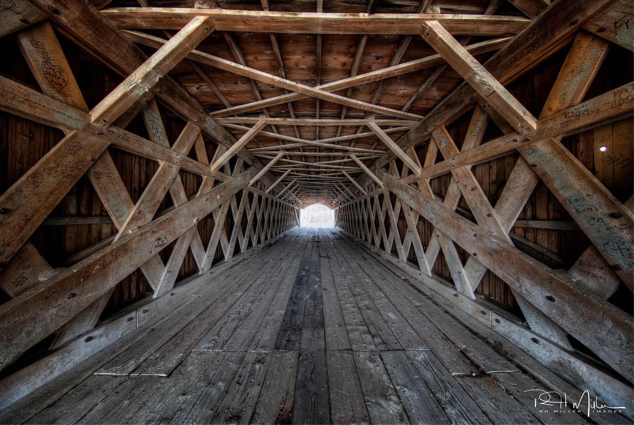 Canon EF 11-24mm F4L USM sample photo. The bridges of madison county photography
