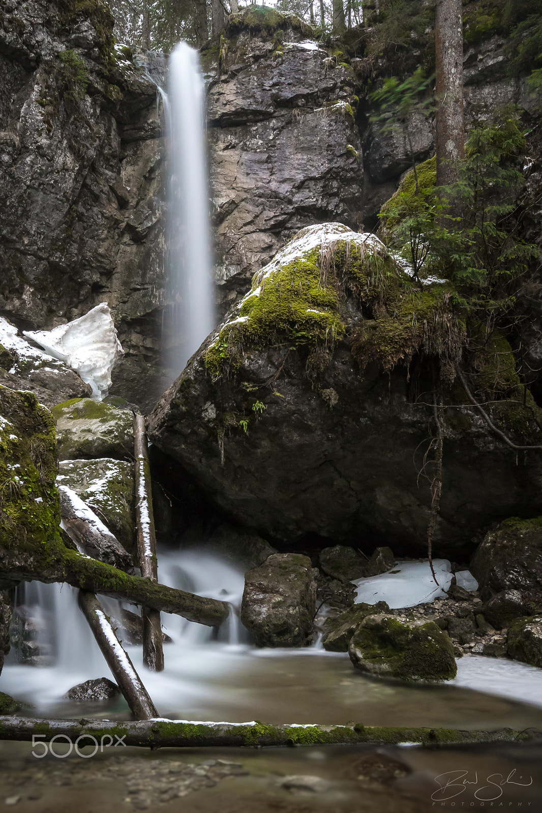 Canon EOS 7D Mark II + Canon EF 300mm f/2.8L sample photo. Sibli wasserfall im winter photography