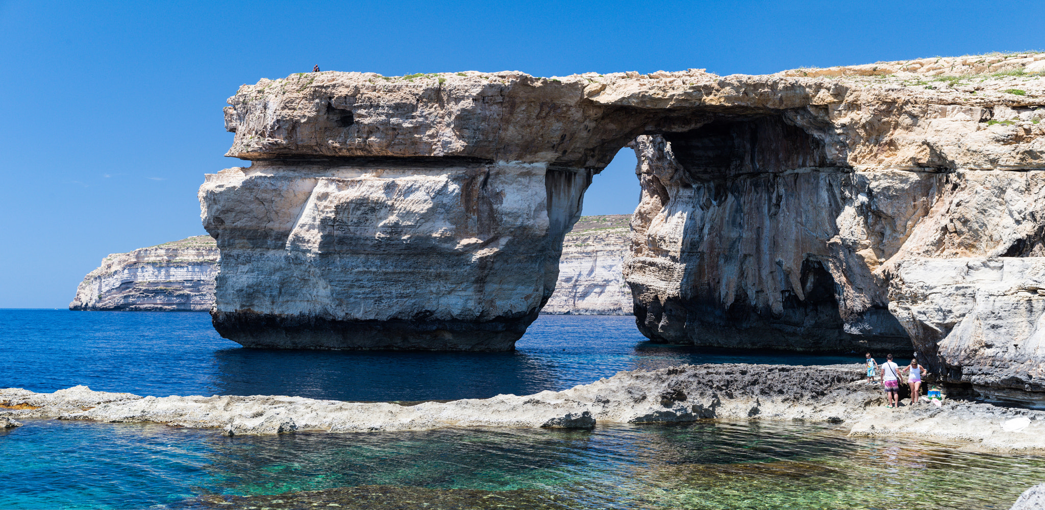 AF Micro-Nikkor 55mm f/2.8 sample photo. Azure window photography