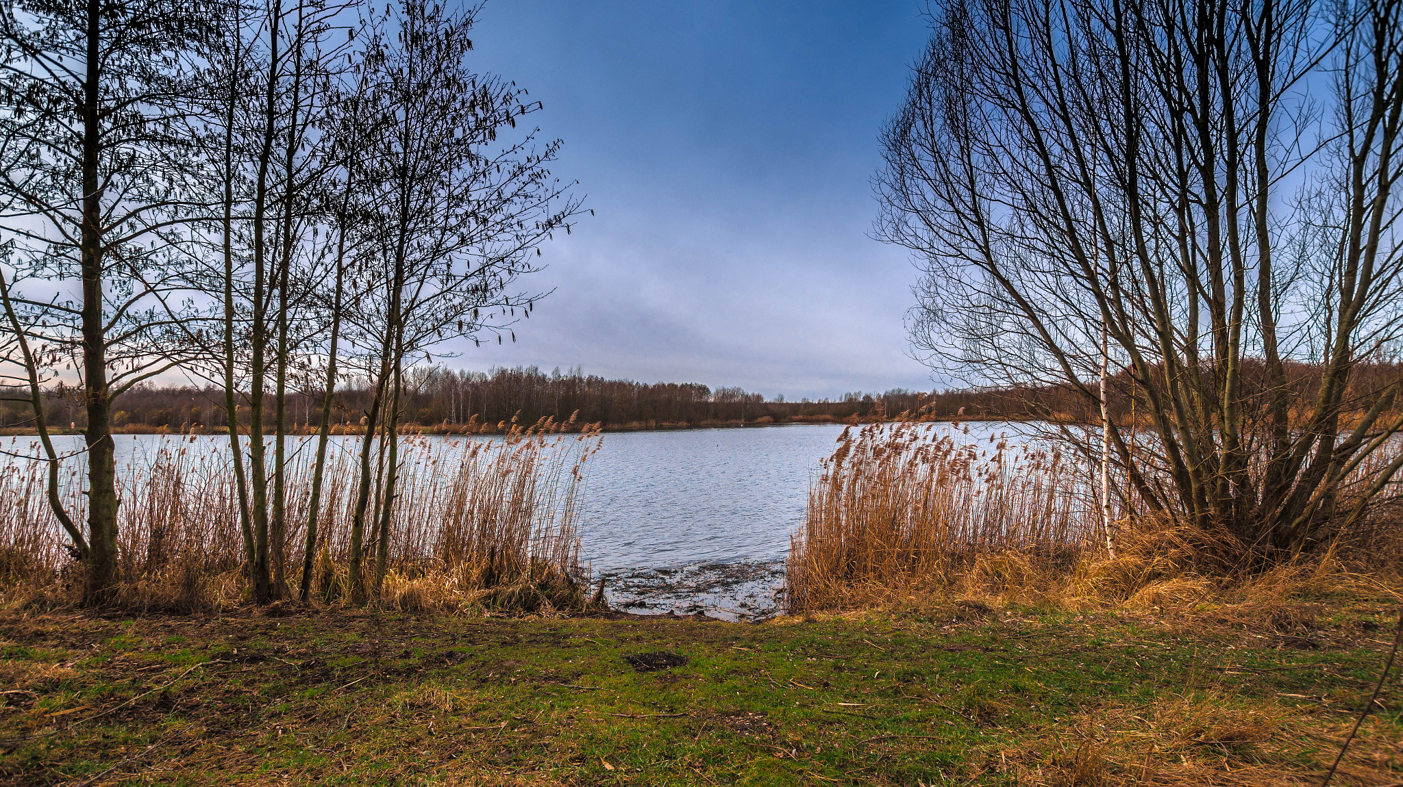 Sony SLT-A58 + Sigma 10-20mm F3.5 EX DC HSM sample photo. Lake view photography