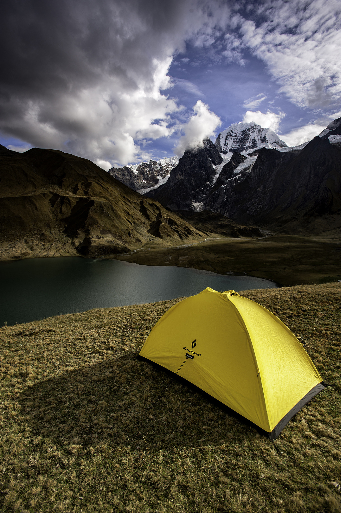 Nikon AF-S Nikkor 17-35mm F2.8D ED-IF sample photo. Campsite heaven photography