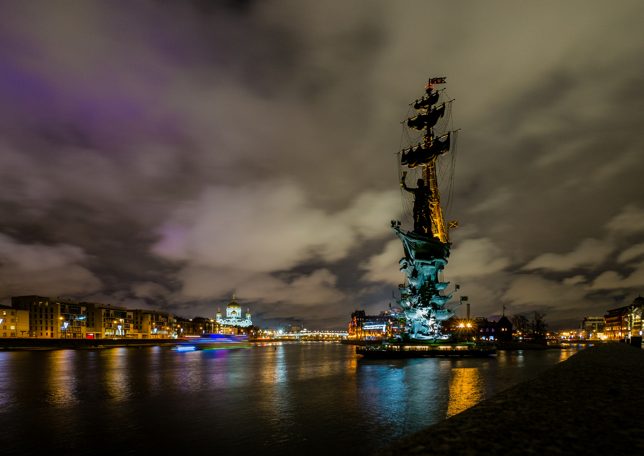 Fujifilm X-E1 + Fujifilm XF 10-24mm F4 R OIS sample photo. Moscow night ... photography