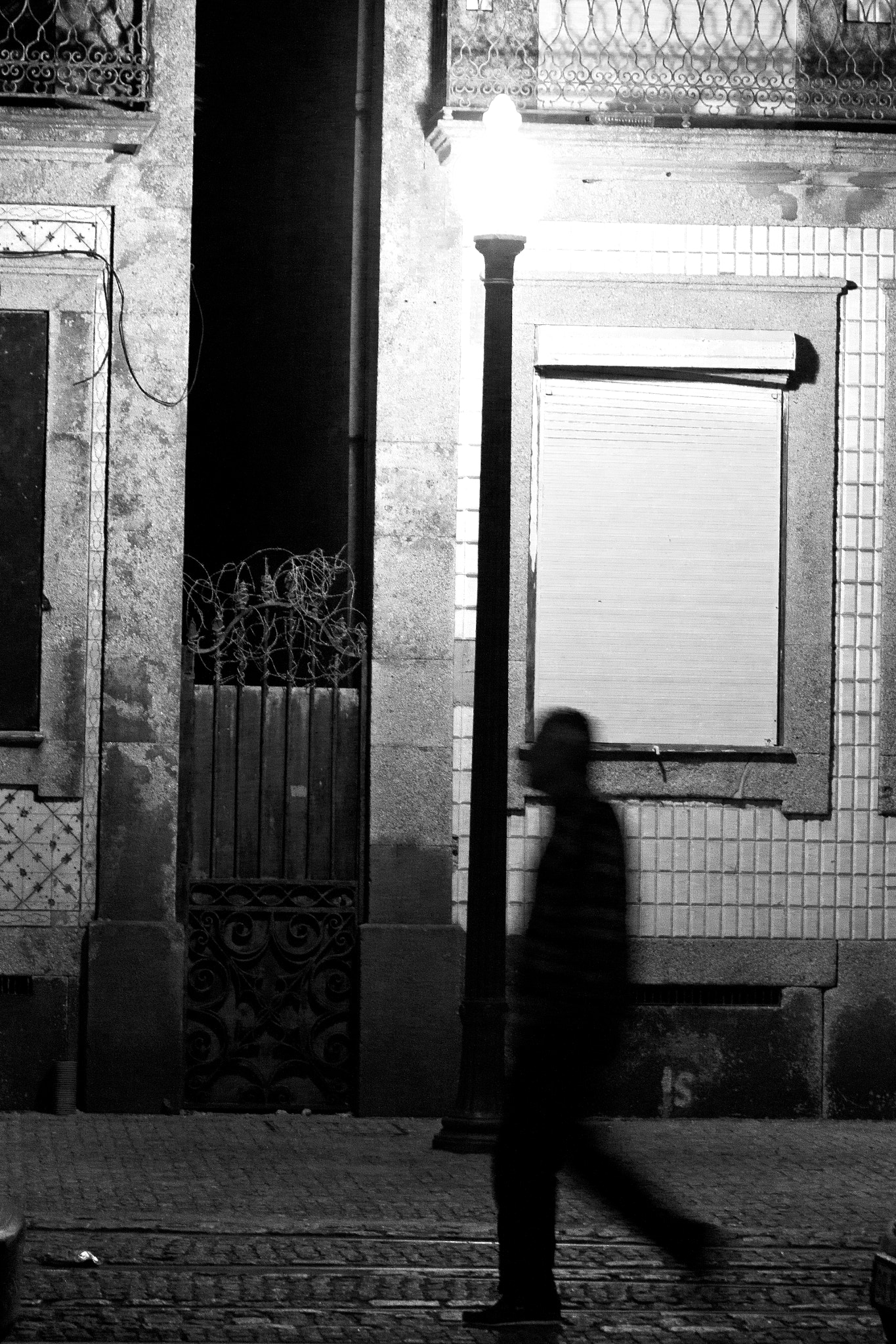 Canon EF-S 55-250mm F4-5.6 IS sample photo. ...standing alone... photography