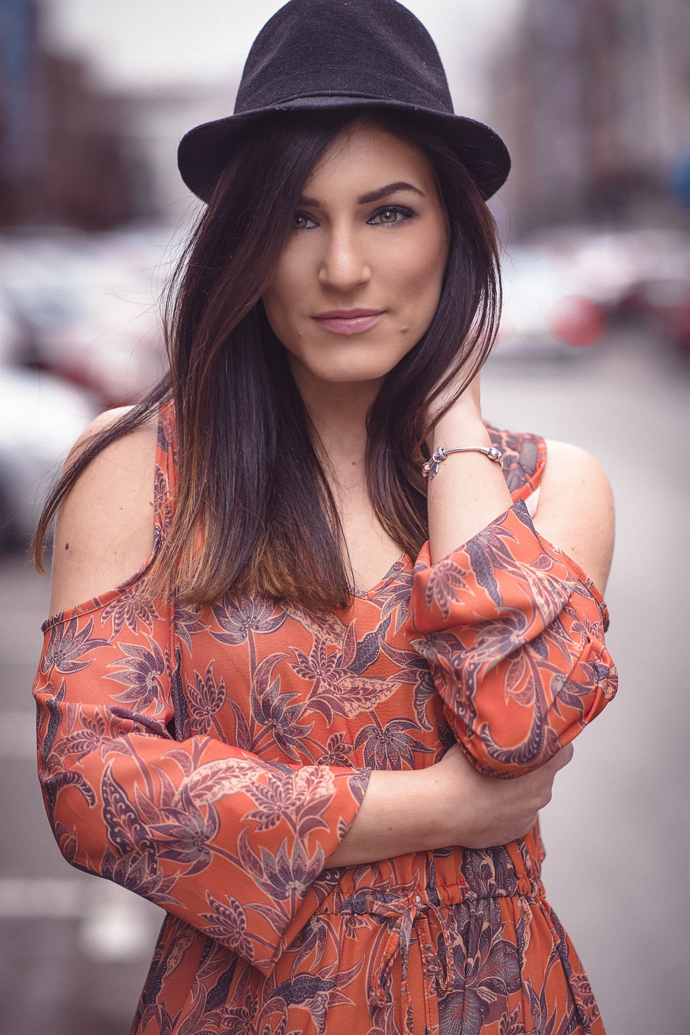Nikon D600 + Nikon AF-S Nikkor 85mm F1.8G sample photo. Jelena - naural light photography