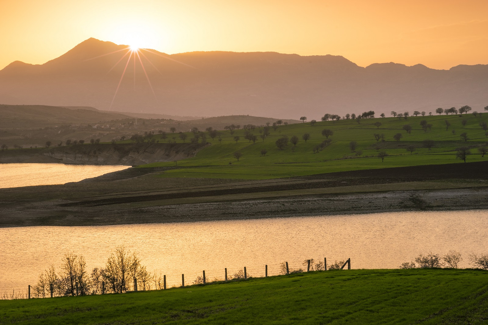 Sony a7 + Tamron 18-270mm F3.5-6.3 Di II PZD sample photo. Kavlaklıdan bakış photography