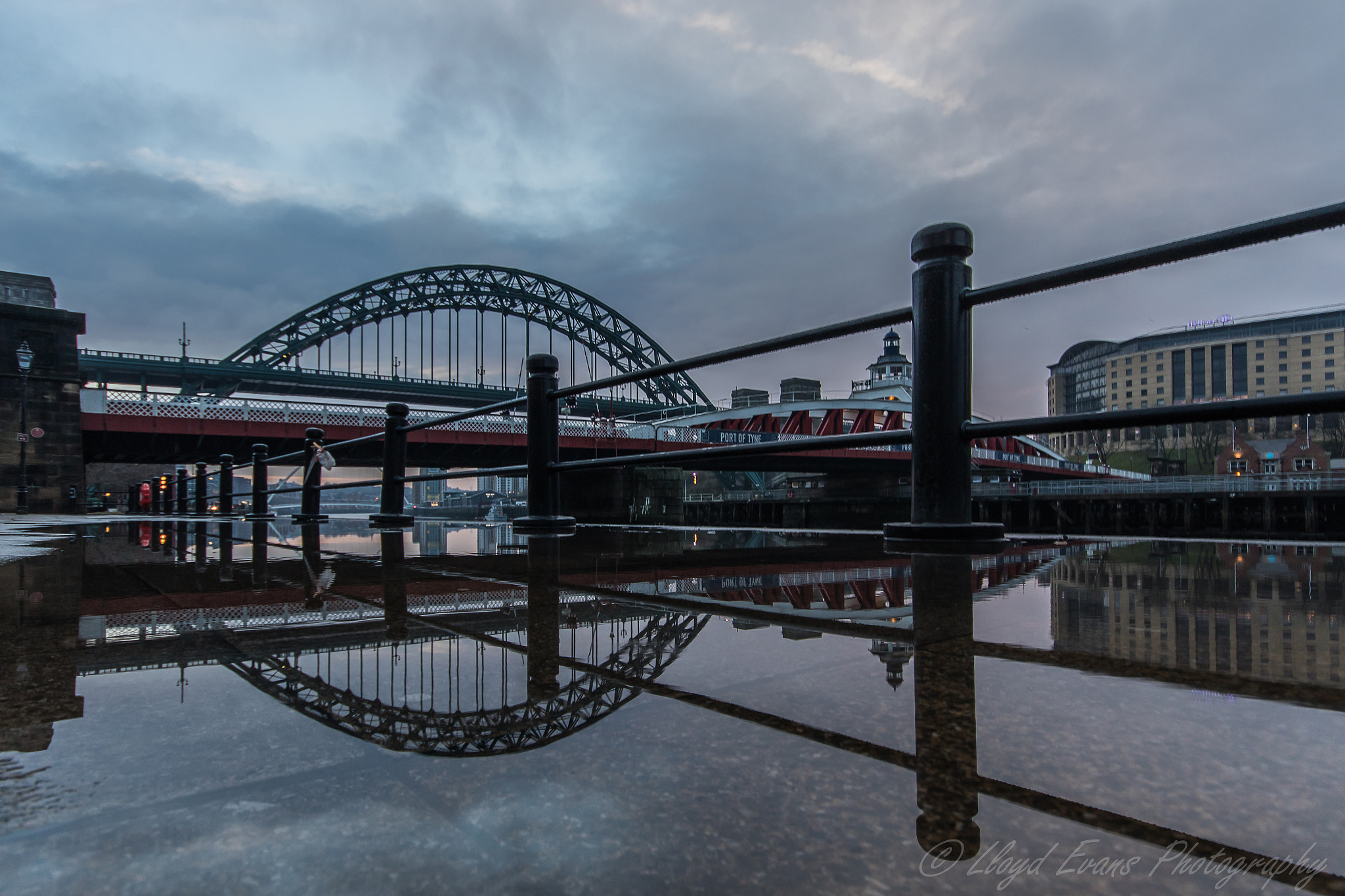 Sigma 10-20mm F4-5.6 EX DC HSM sample photo. Quayside reflection  photography