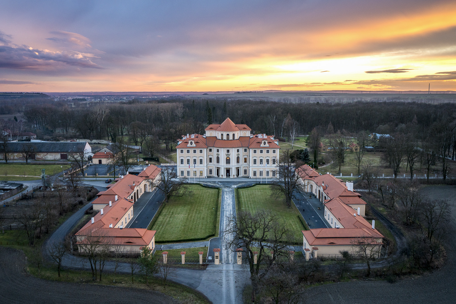 ZEISS Batis 25mm F2 sample photo. Liblice palace photography