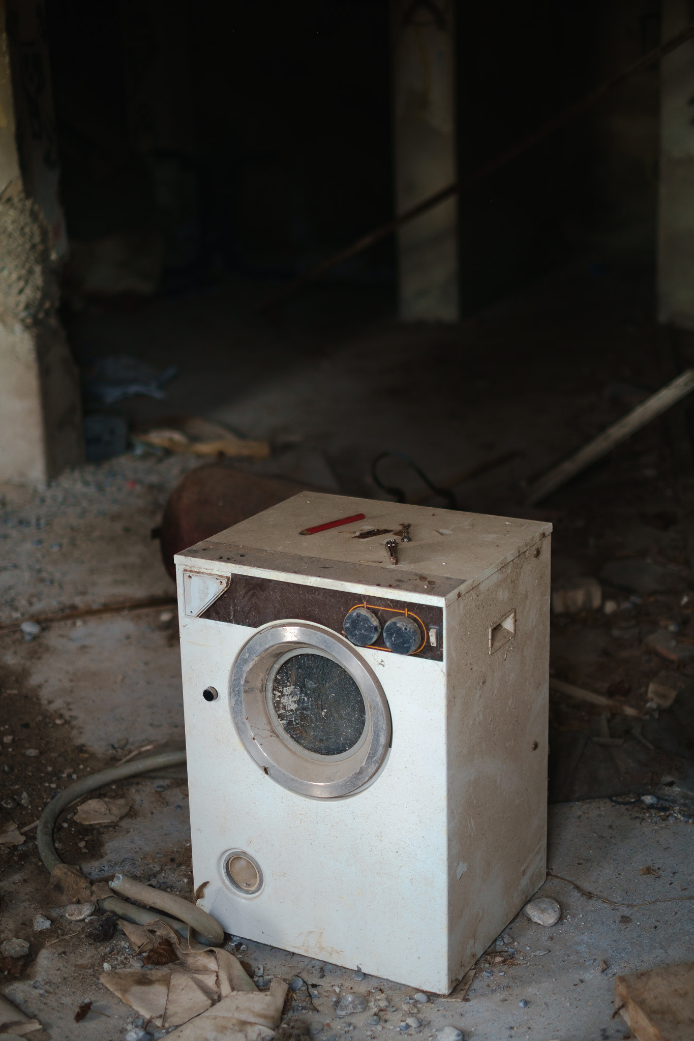 Fujifilm X-Pro1 + Fujifilm XF 35mm F1.4 R sample photo. Old machine. photography