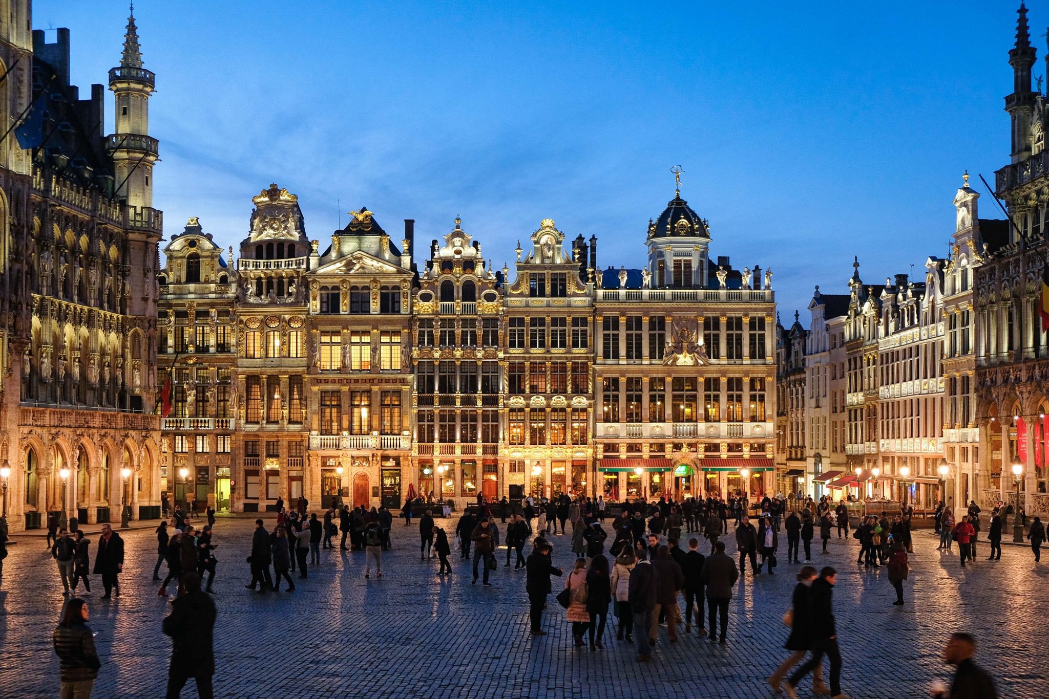 Fujifilm X-Pro2 + Fujifilm XF 18-55mm F2.8-4 R LM OIS sample photo. Bruxelles grand place photography