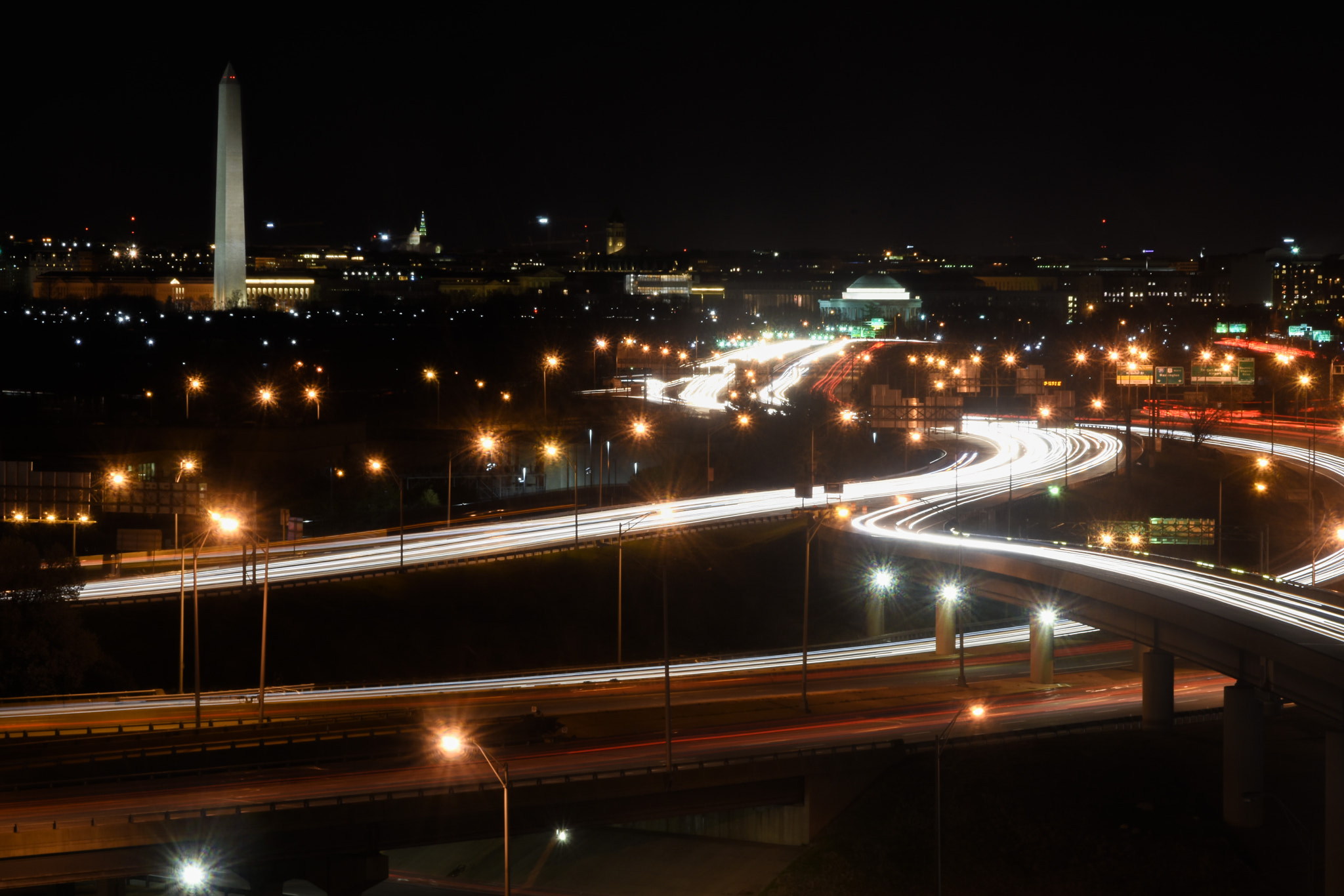 Nikon D7200 sample photo. Busy streets, lazy shutter.  photography