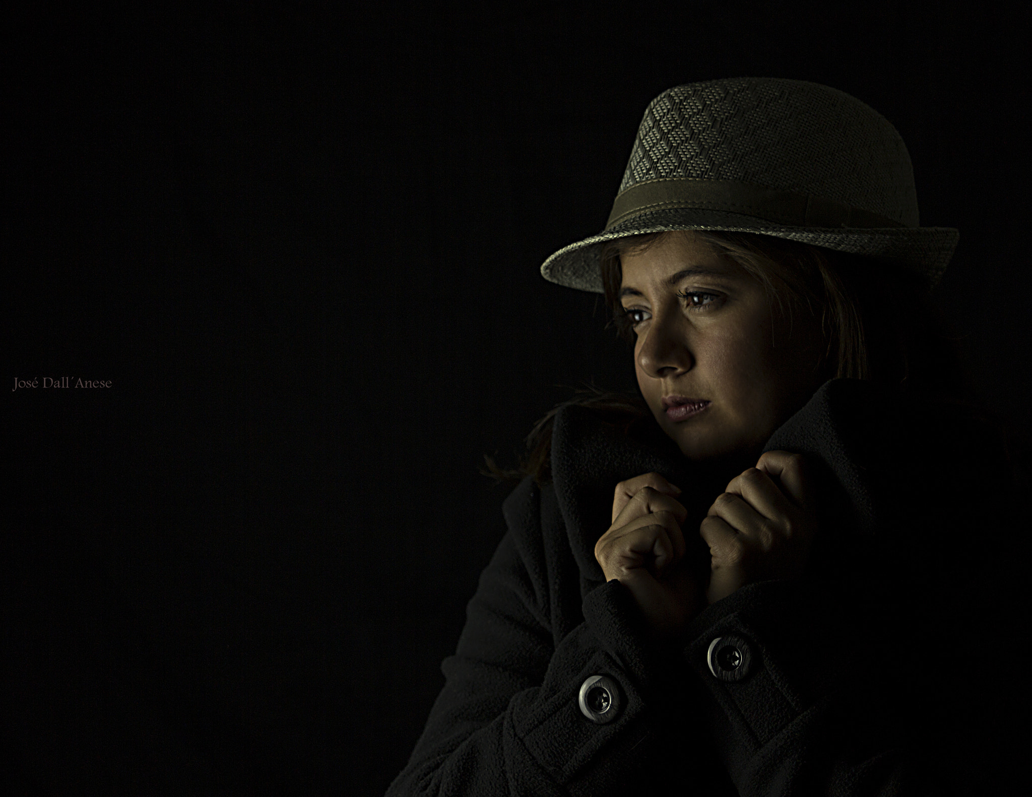 Sigma 24-70mm F2.8 EX DG Macro sample photo. Into the dark photography