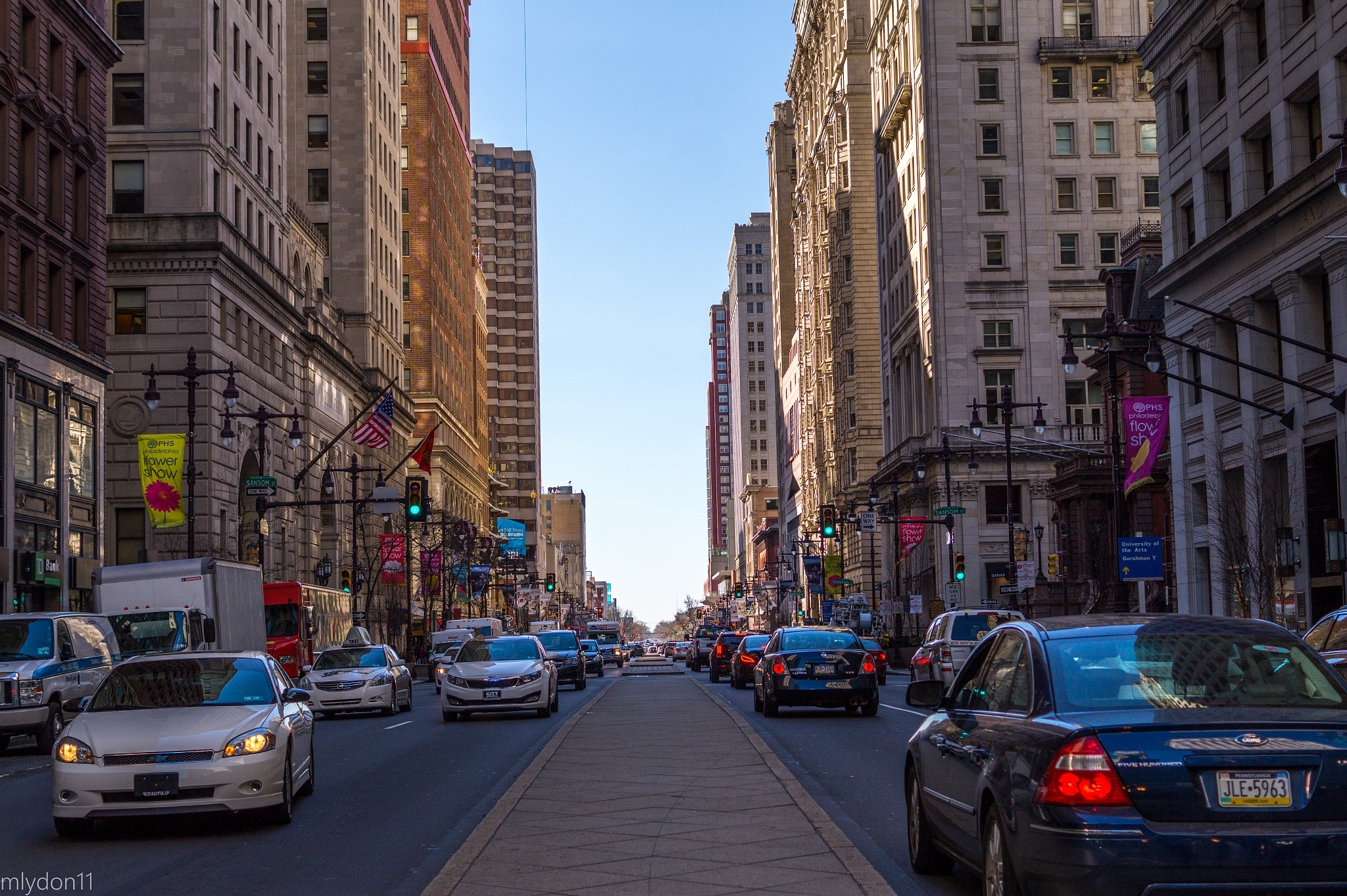 Sony DT 35mm F1.8 SAM sample photo. Broad street photography