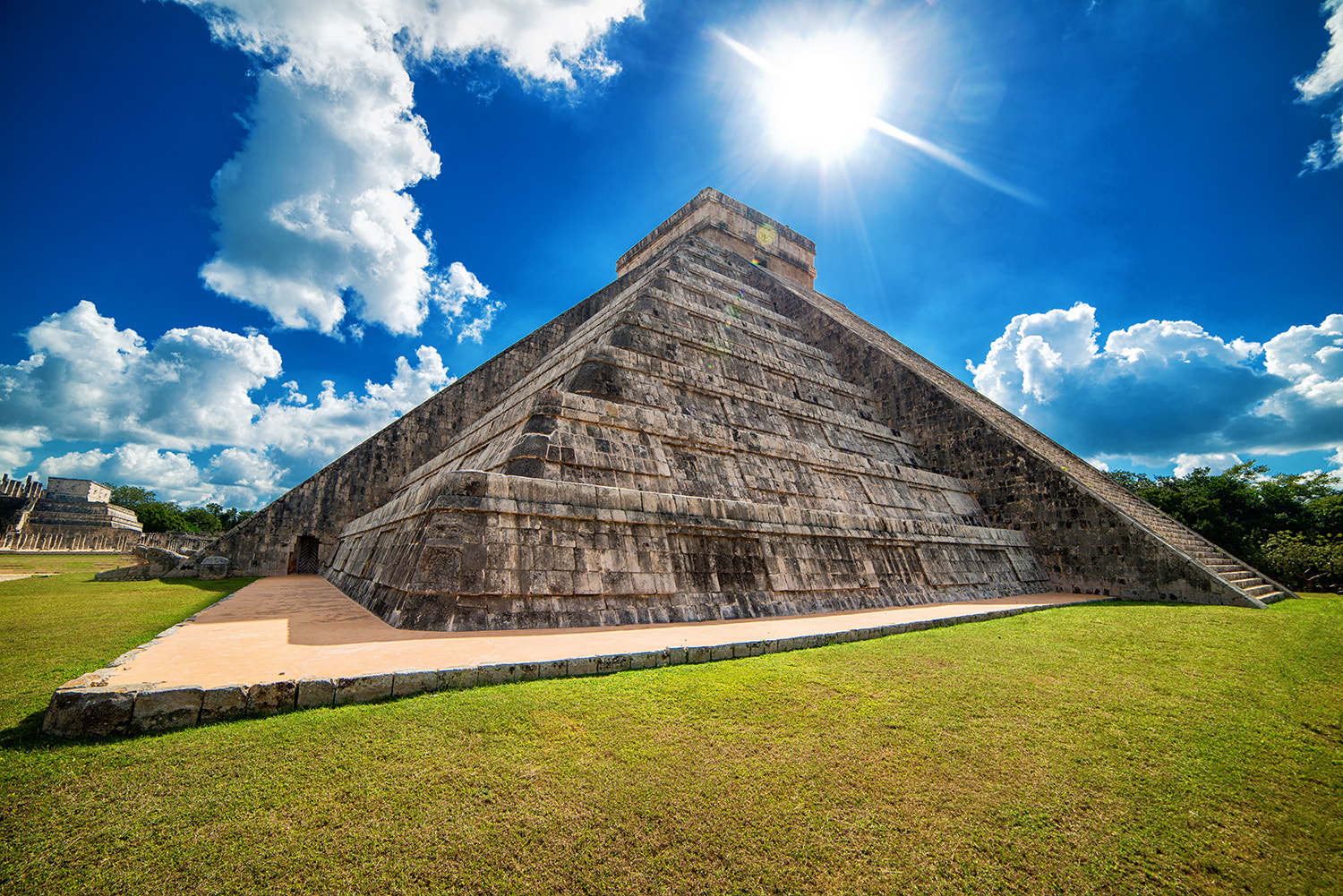 Samyang 14mm F2.8 ED AS IF UMC sample photo. Chichen itza photography