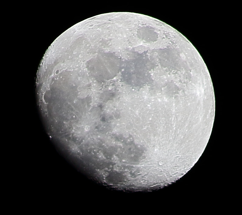 Canon EOS 1300D (EOS Rebel T6 / EOS Kiss X80) sample photo. Moon 09-03-2017 photography