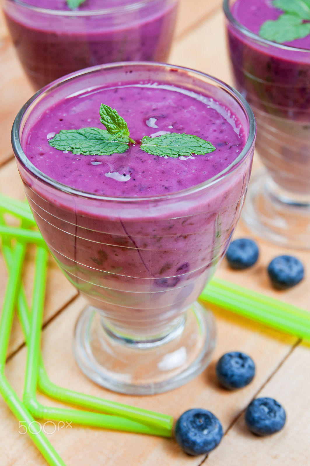 Nikon D90 + Sigma 18-50mm F2.8 EX DC Macro sample photo. Blueberry smoothies photography