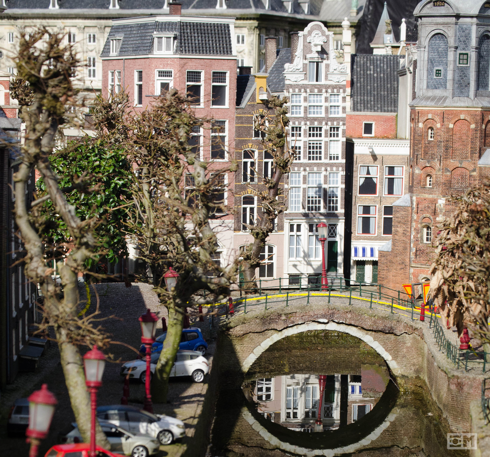 Nikon D5100 + Nikon AF-S DX Nikkor 55-200mm F4-5.6G ED sample photo. Amsterdam canals in madurodam photography