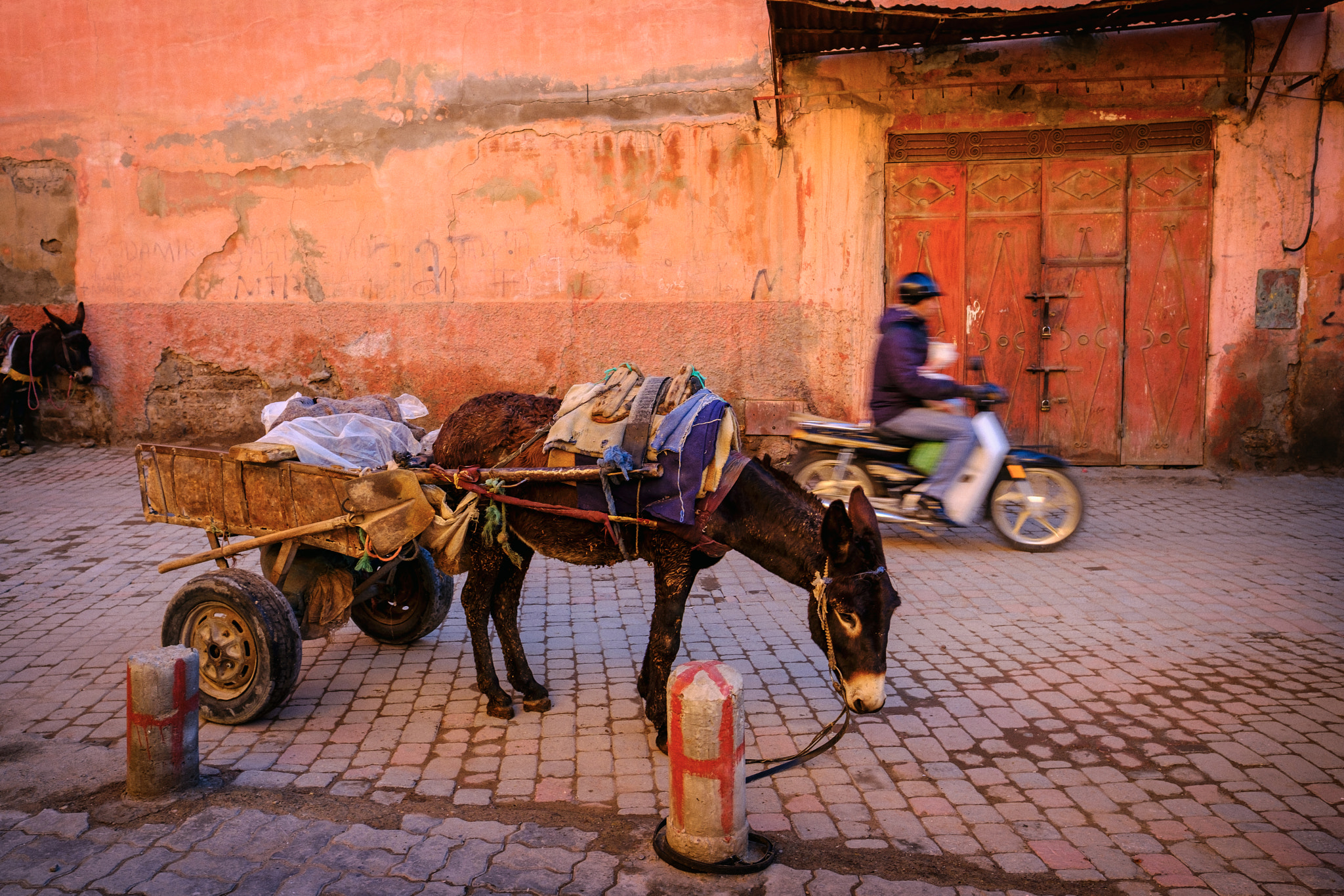 Fujifilm XF 16mm F1.4 R WR sample photo. Old and new in marrakech photography