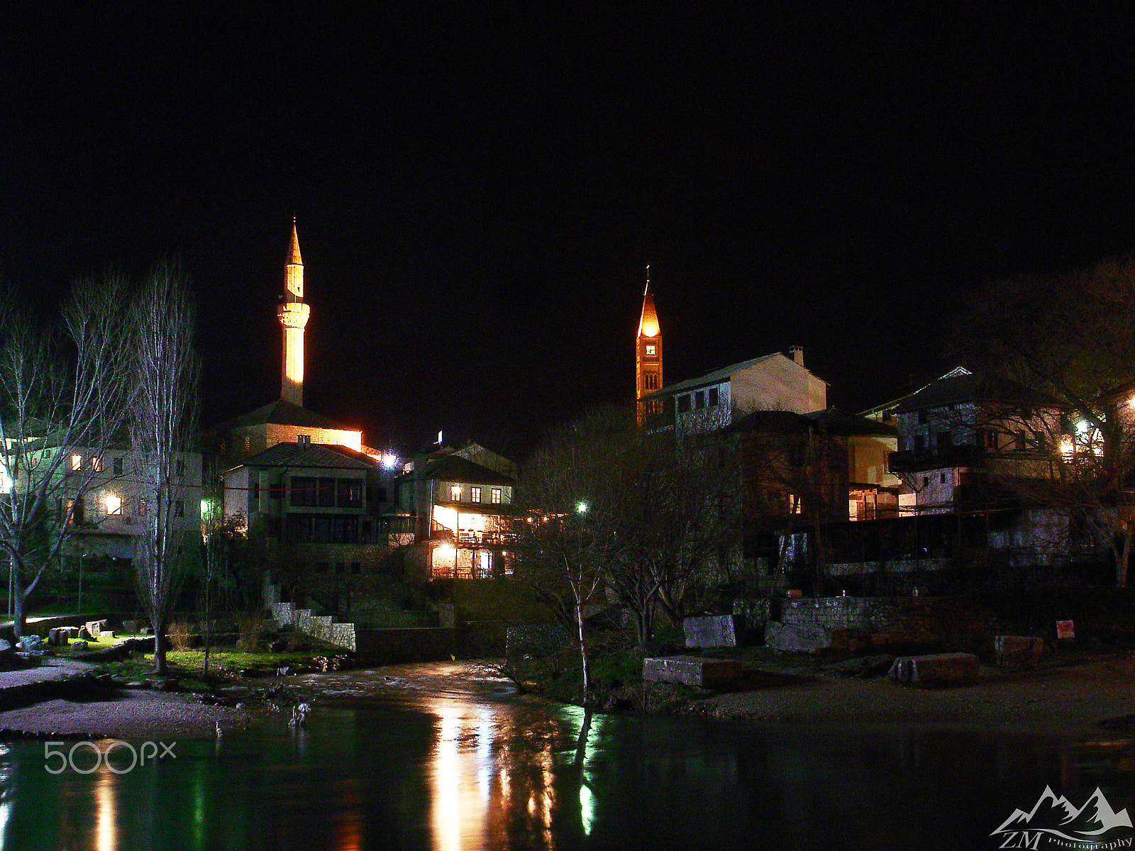 Sony DSC-W1 sample photo. Moschee und kirchturm photography