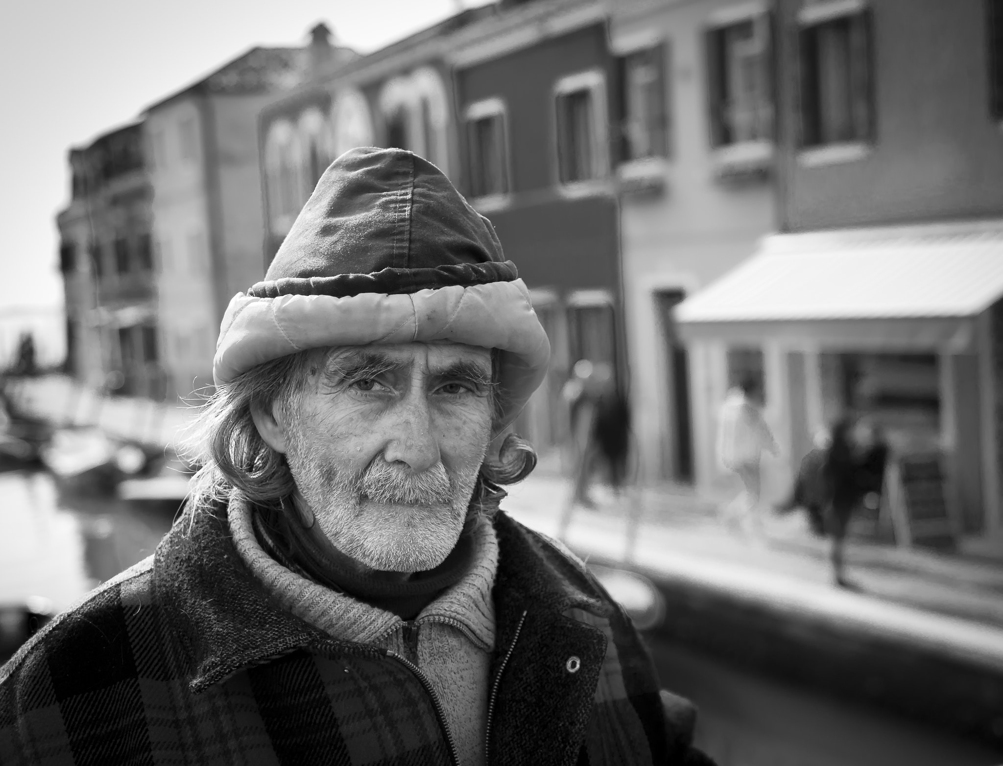 Panasonic Lumix DMC-G85 (Lumix DMC-G80) sample photo. Burano portrait fisherman photography