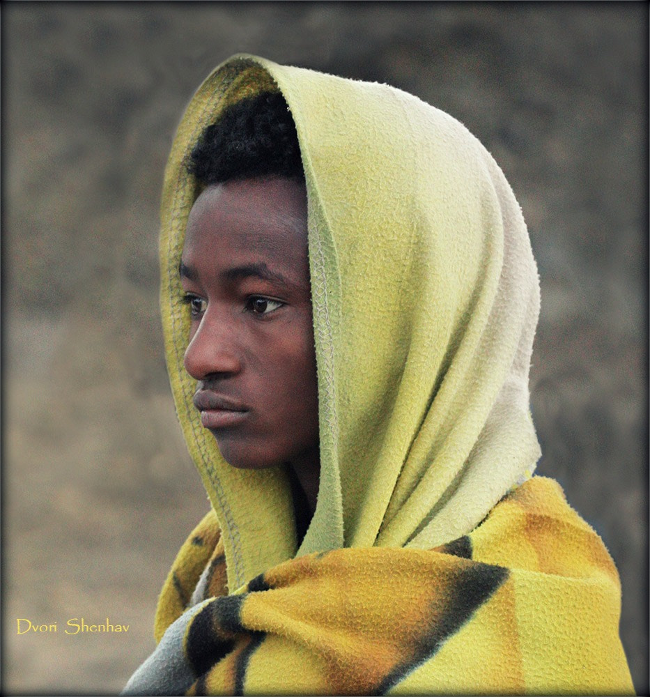 Canon EF 70-300mm F4-5.6L IS USM sample photo. Young man photography