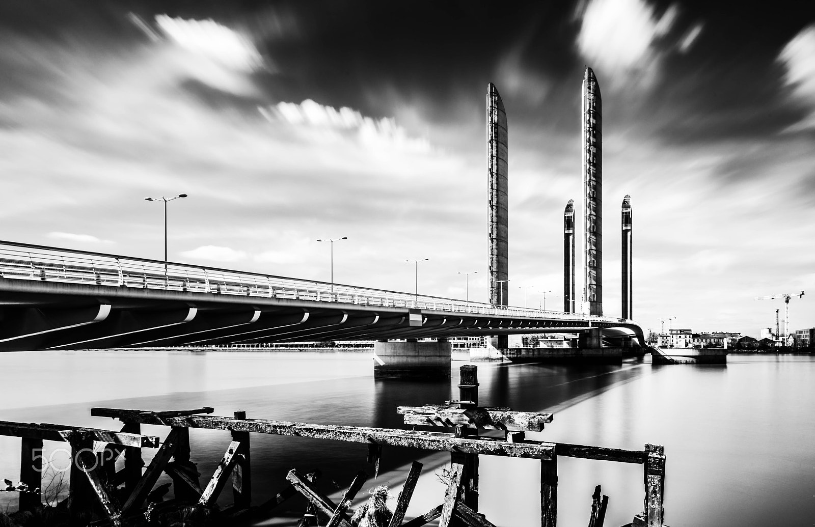 Sony a7R + Sony Vario Tessar T* FE 24-70mm F4 ZA OSS sample photo. Pont jacques-chaban-delmas photography