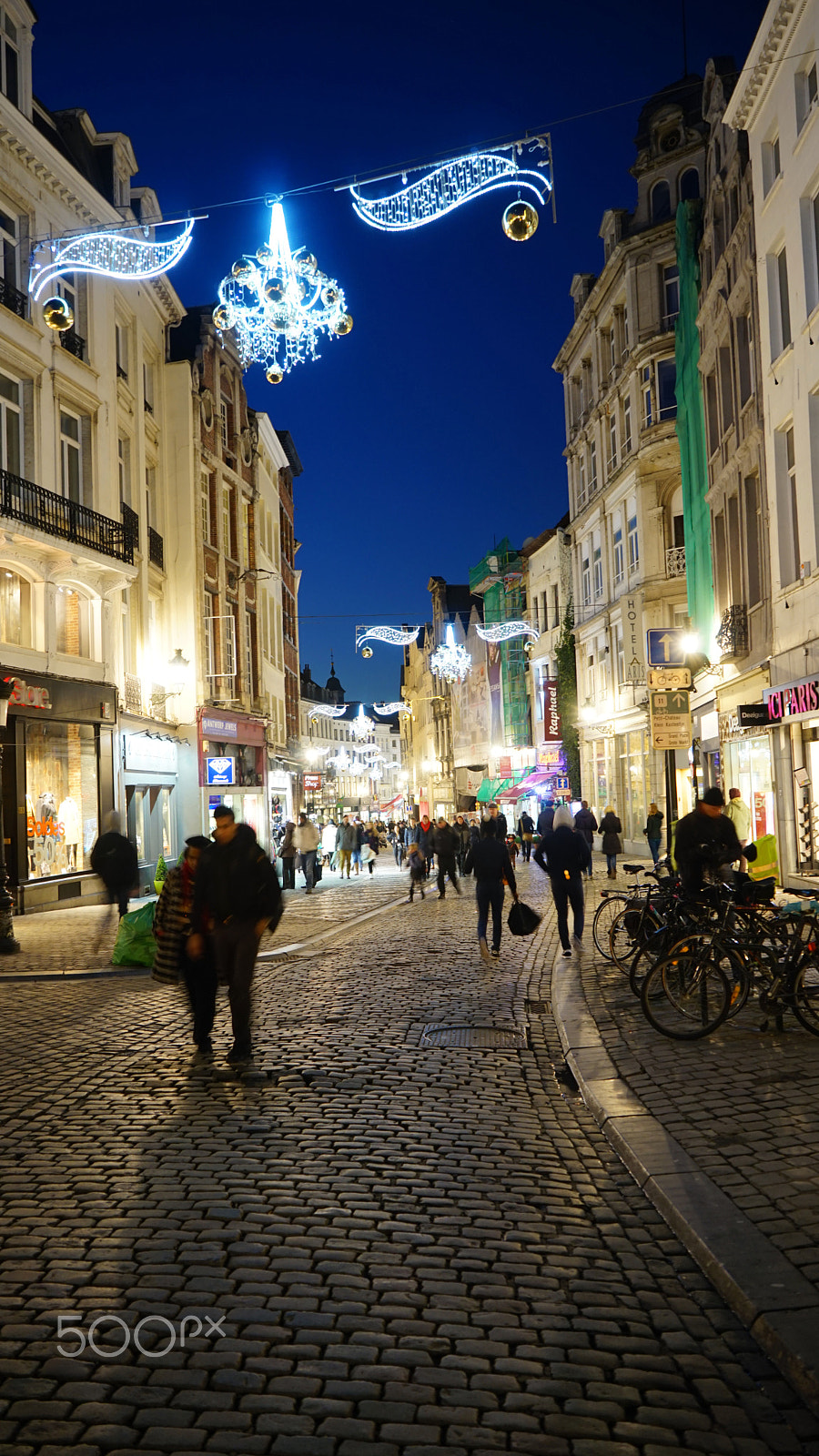 Sony Vario Tessar T* FE 24-70mm F4 ZA OSS sample photo. Christmas night in belgium photography