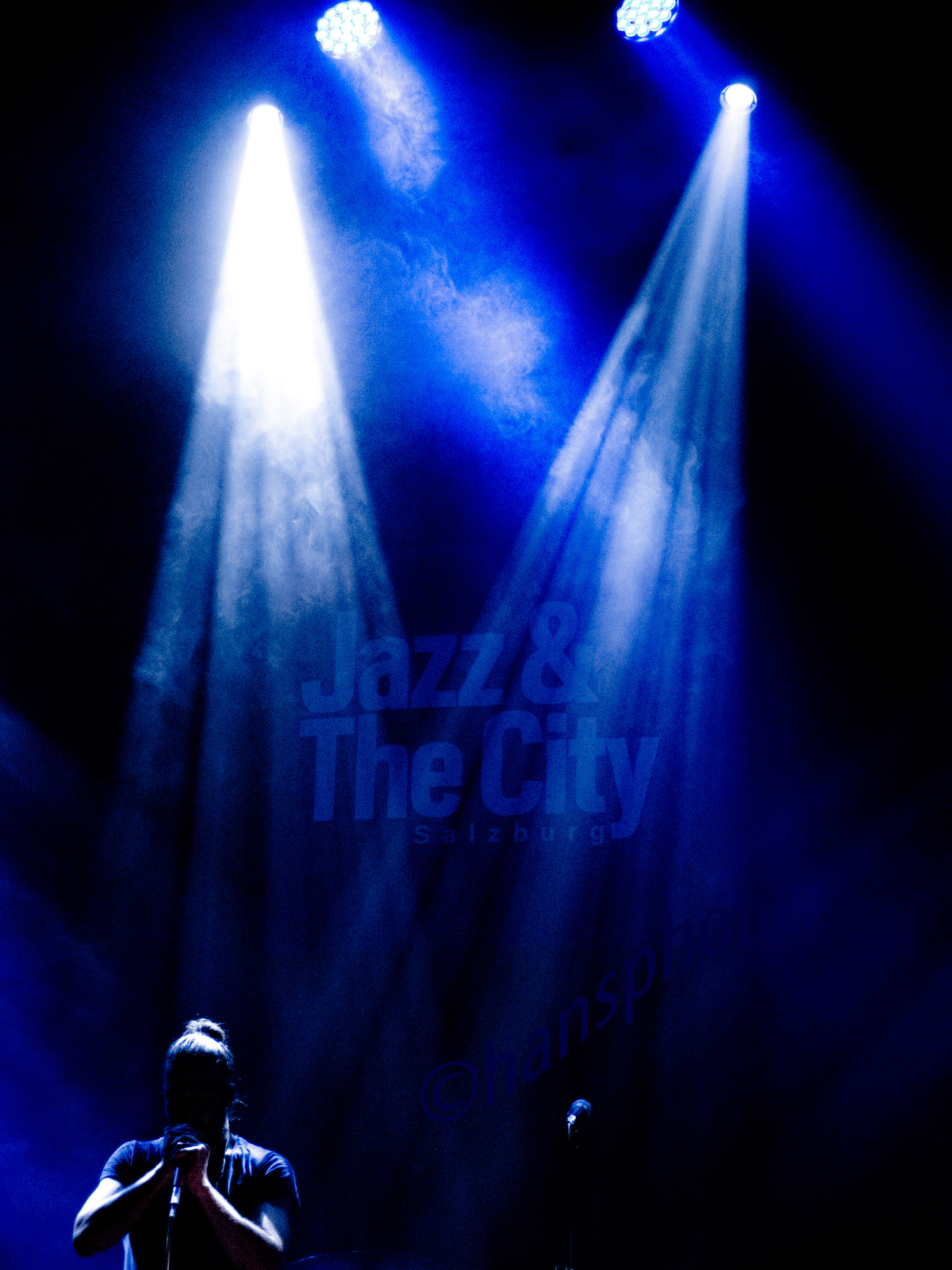 Olympus OM-D E-M10 sample photo. Lights and tunes © hansphot photography