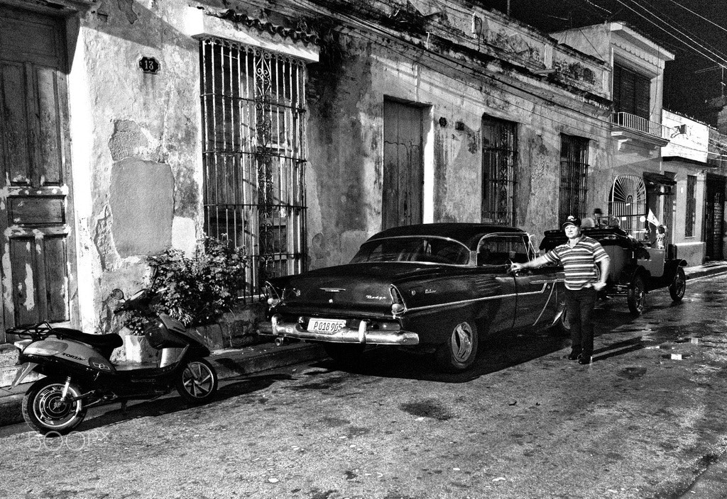 Panasonic Lumix DMC-GX8 sample photo. Midnight in cuba photography