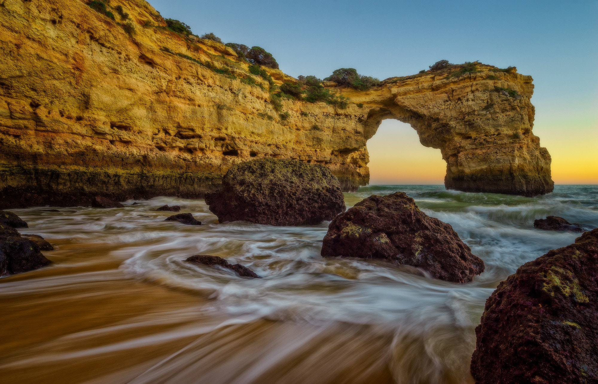 Sony a7R + Canon TS-E 17mm F4L Tilt-Shift sample photo. Praia da estaquinha 1 photography