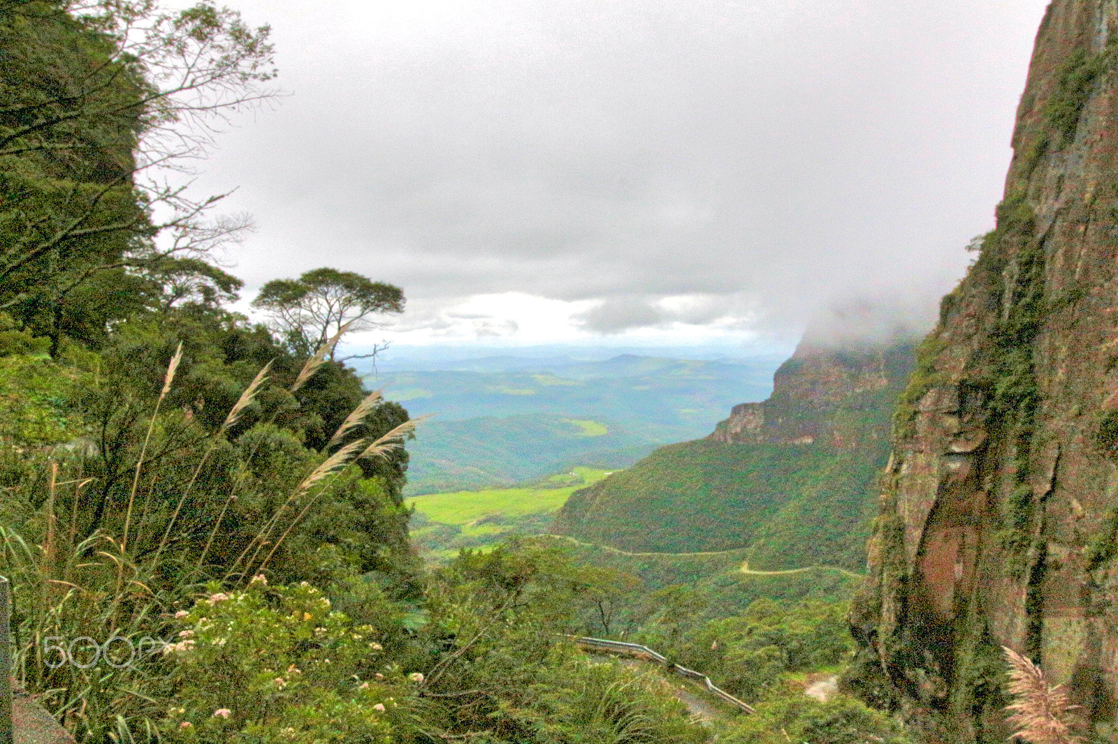 Canon EOS 700D (EOS Rebel T5i / EOS Kiss X7i) sample photo. The green valley... photography