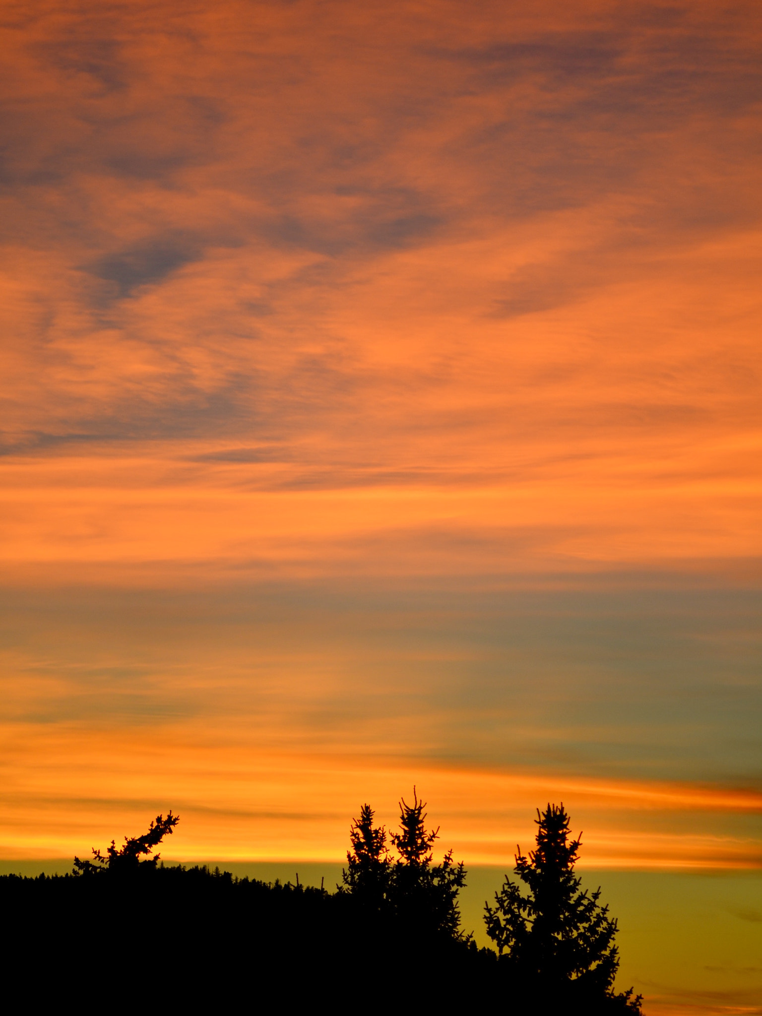 Nikon D7000 + AF Nikkor 50mm f/1.8 sample photo. Back porch sunset photography