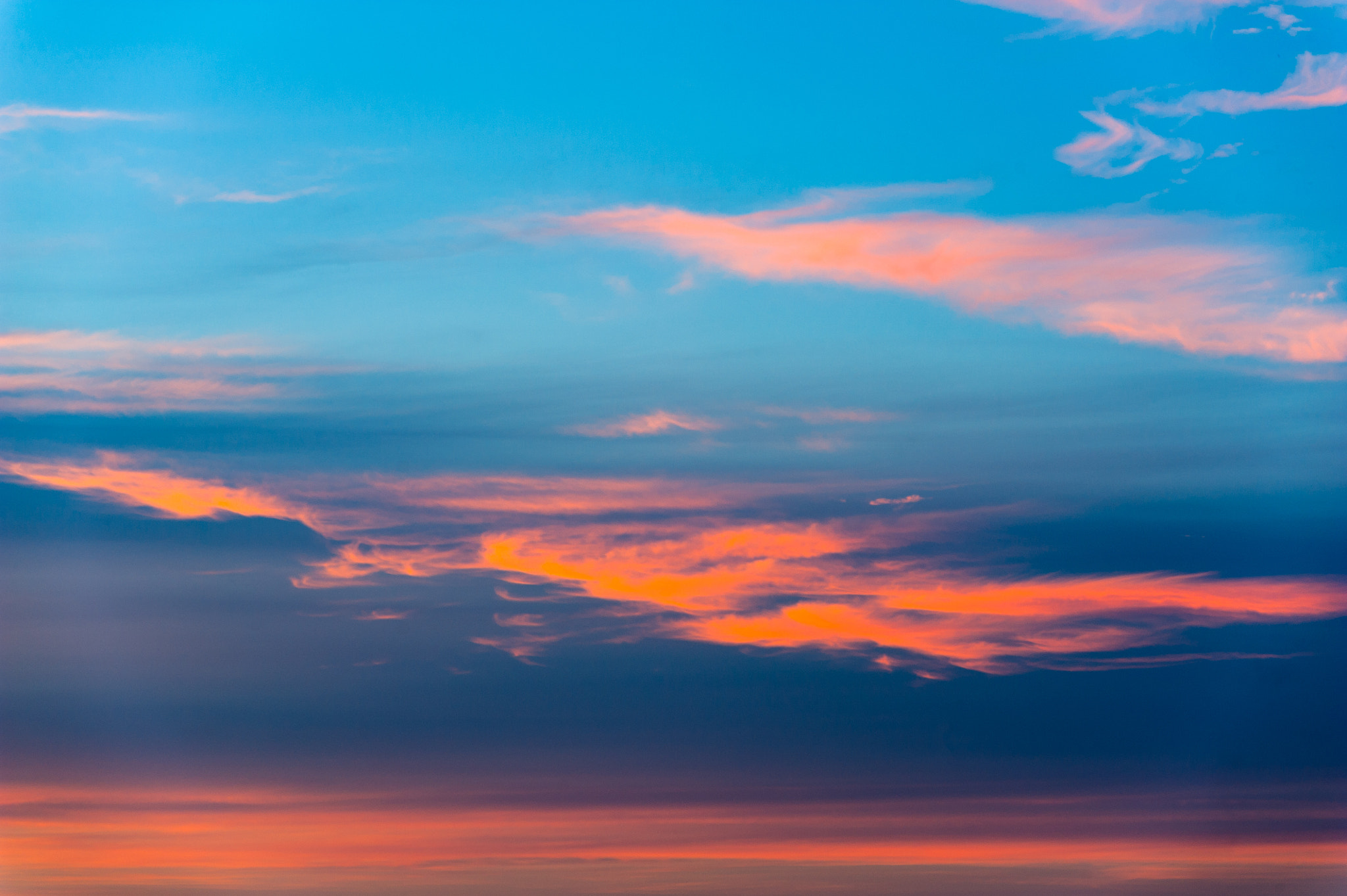 Nikon D700 + Sigma 150mm F2.8 EX DG Macro HSM sample photo. Summer sky photography