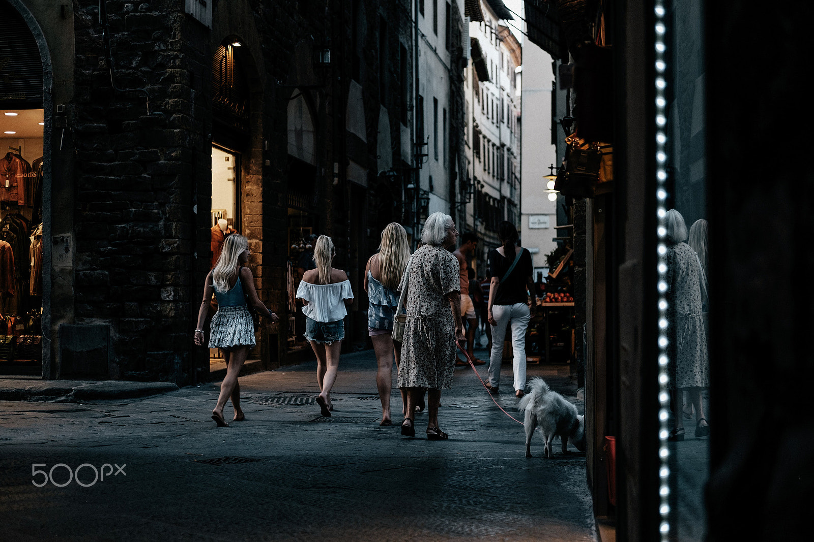 Fujifilm X-T1 + Fujifilm XF 35mm F2 R WR sample photo. Labyrinth photography