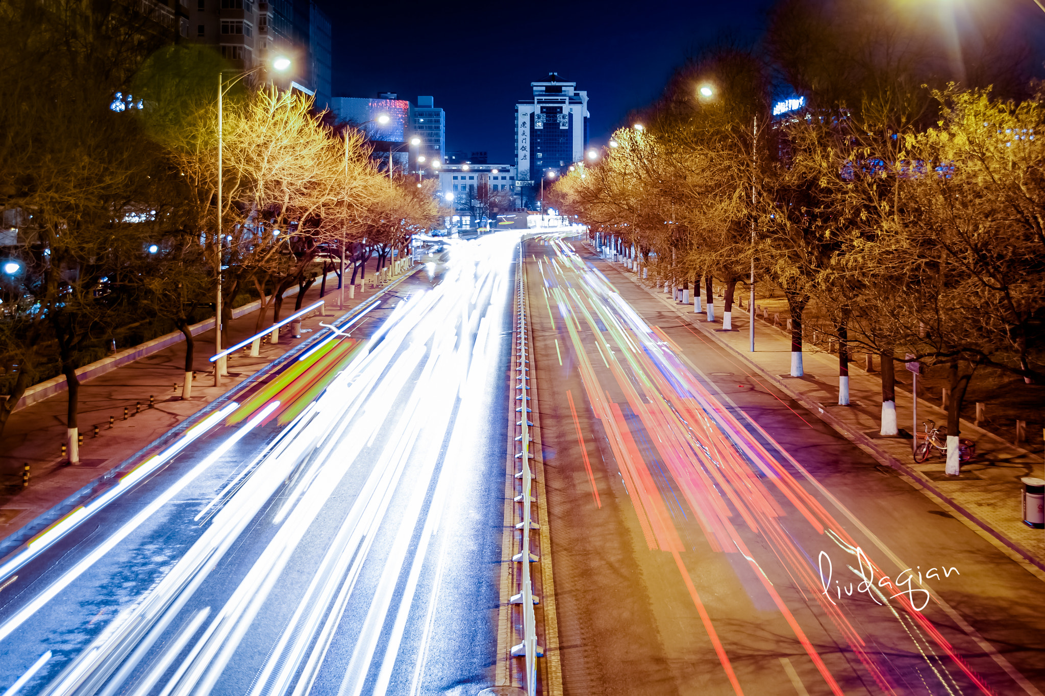 Sigma 18-200mm f/3.5-6.3 DC OS sample photo. 北京明城墙天桥 photography