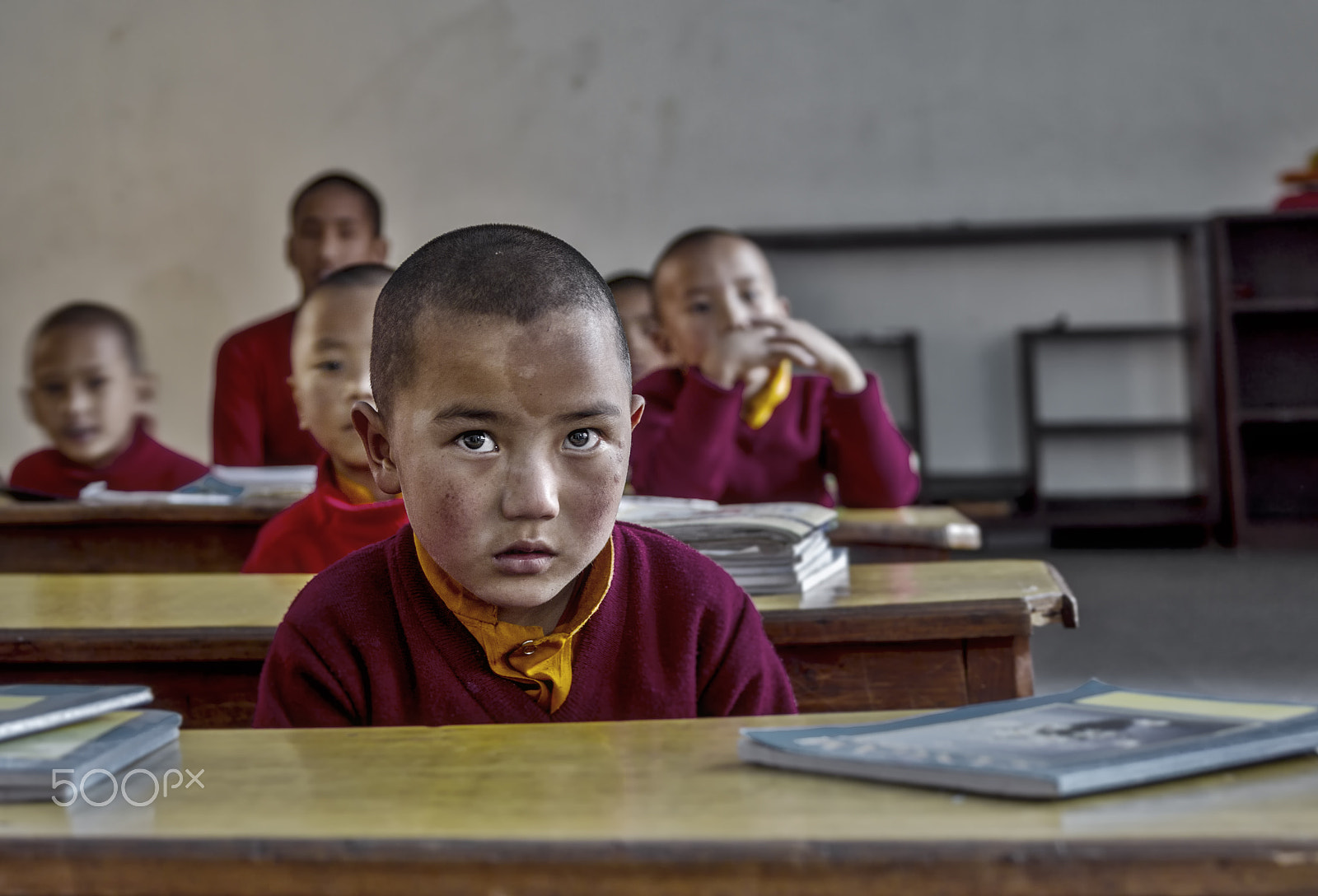 Canon EOS-1D Mark IV sample photo. In the class photography