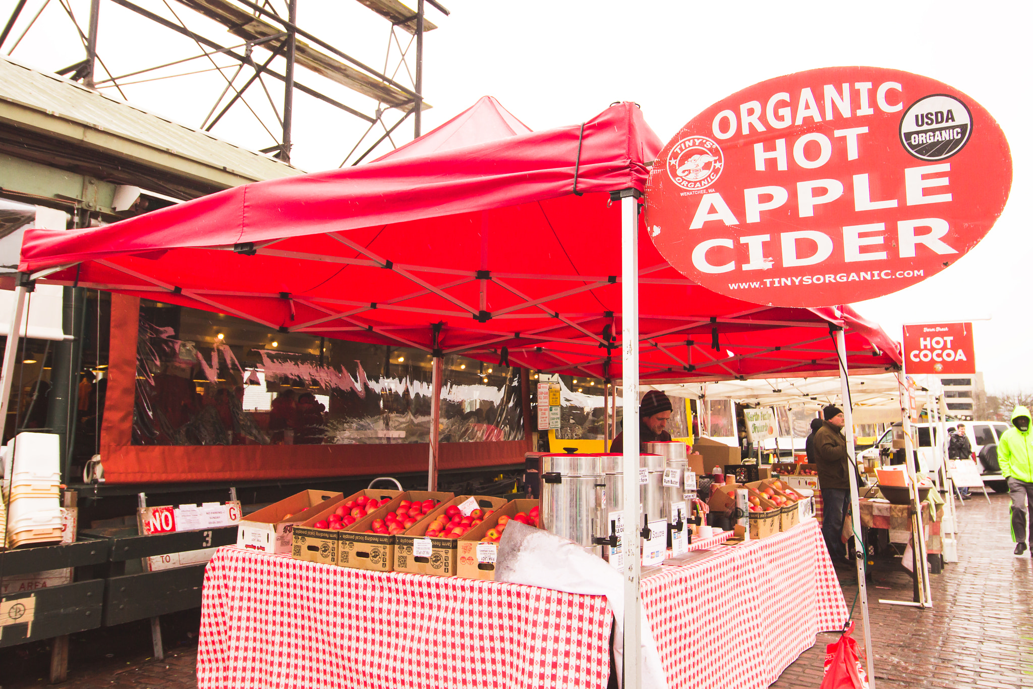 Canon EOS 600D (Rebel EOS T3i / EOS Kiss X5) sample photo. Pike market place photography