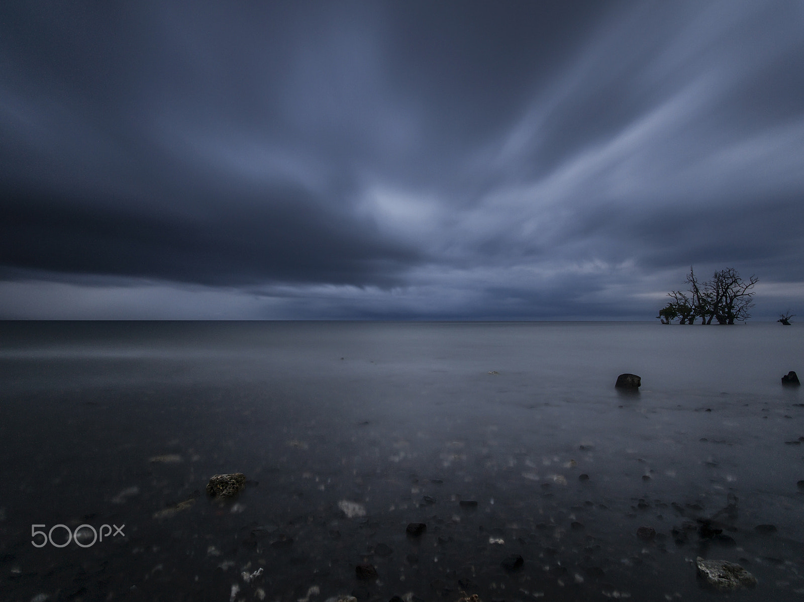 Canon EOS 7D + Sigma 10-20mm F4-5.6 EX DC HSM sample photo. Rainy day on castle beach photography