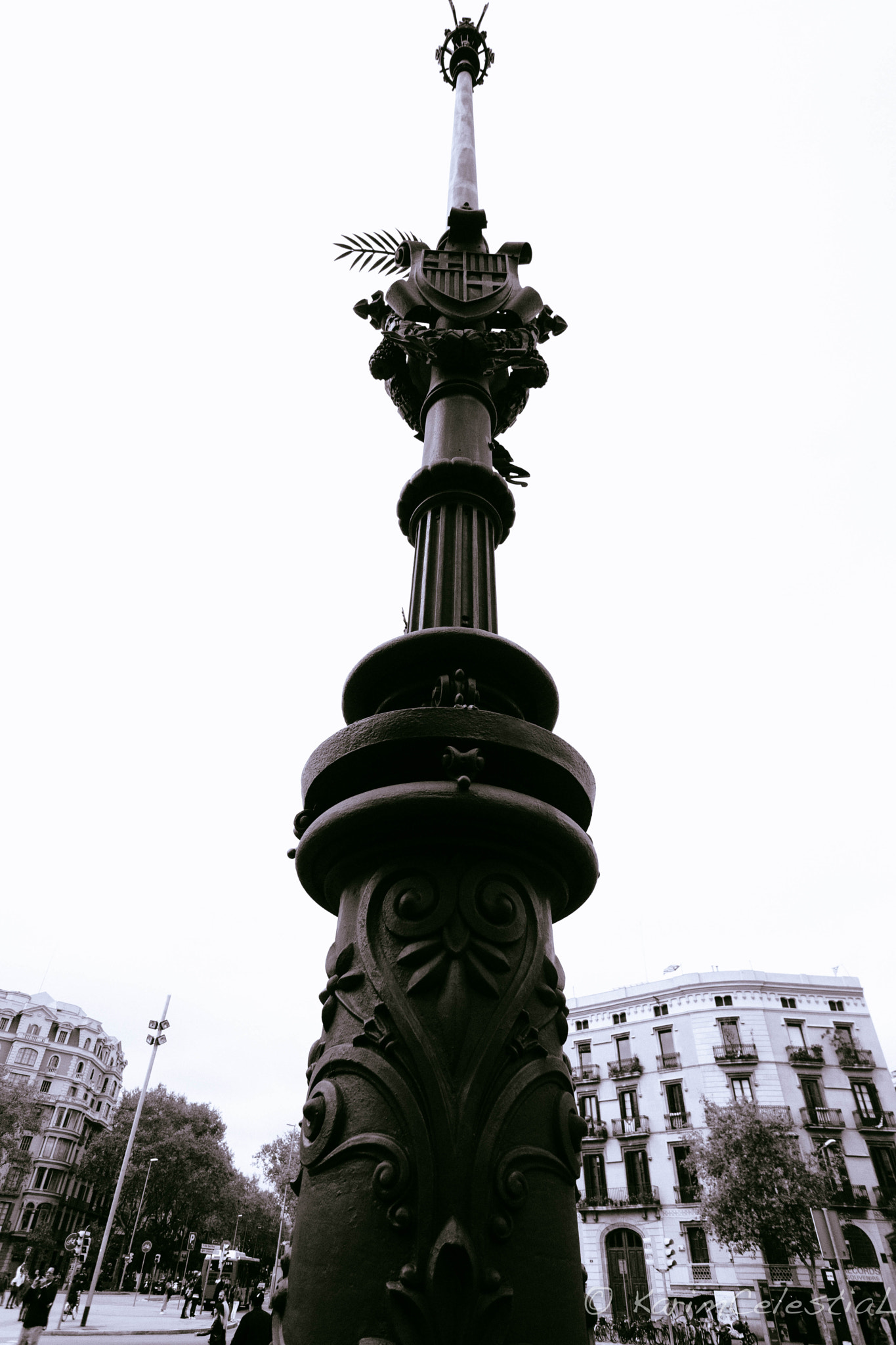 Sony E 16mm F2.8 sample photo. Simbolos de barcelona .. photography