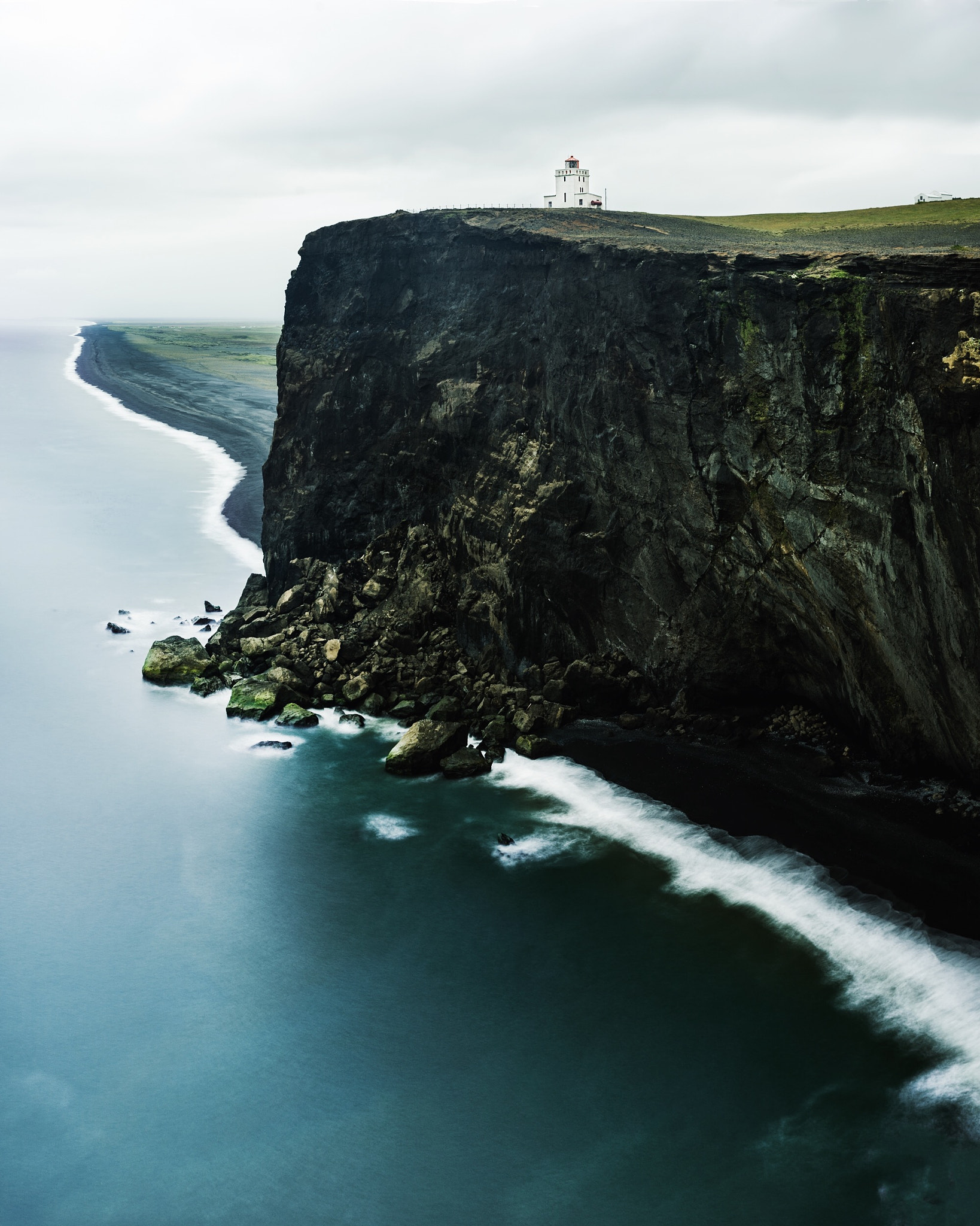 Nikon D4 + Nikon AF Nikkor 35mm F2D sample photo. Dyrholaey lighthouse. iceland. photography