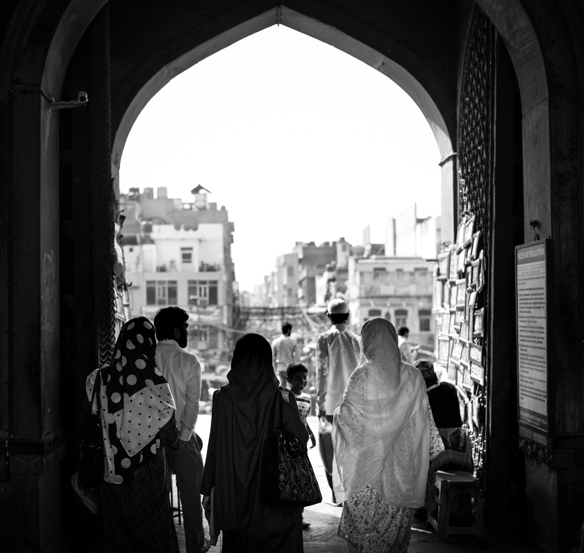 Leica Summilux-M 35mm F1.4 ASPH sample photo. Streets of old delhi photography
